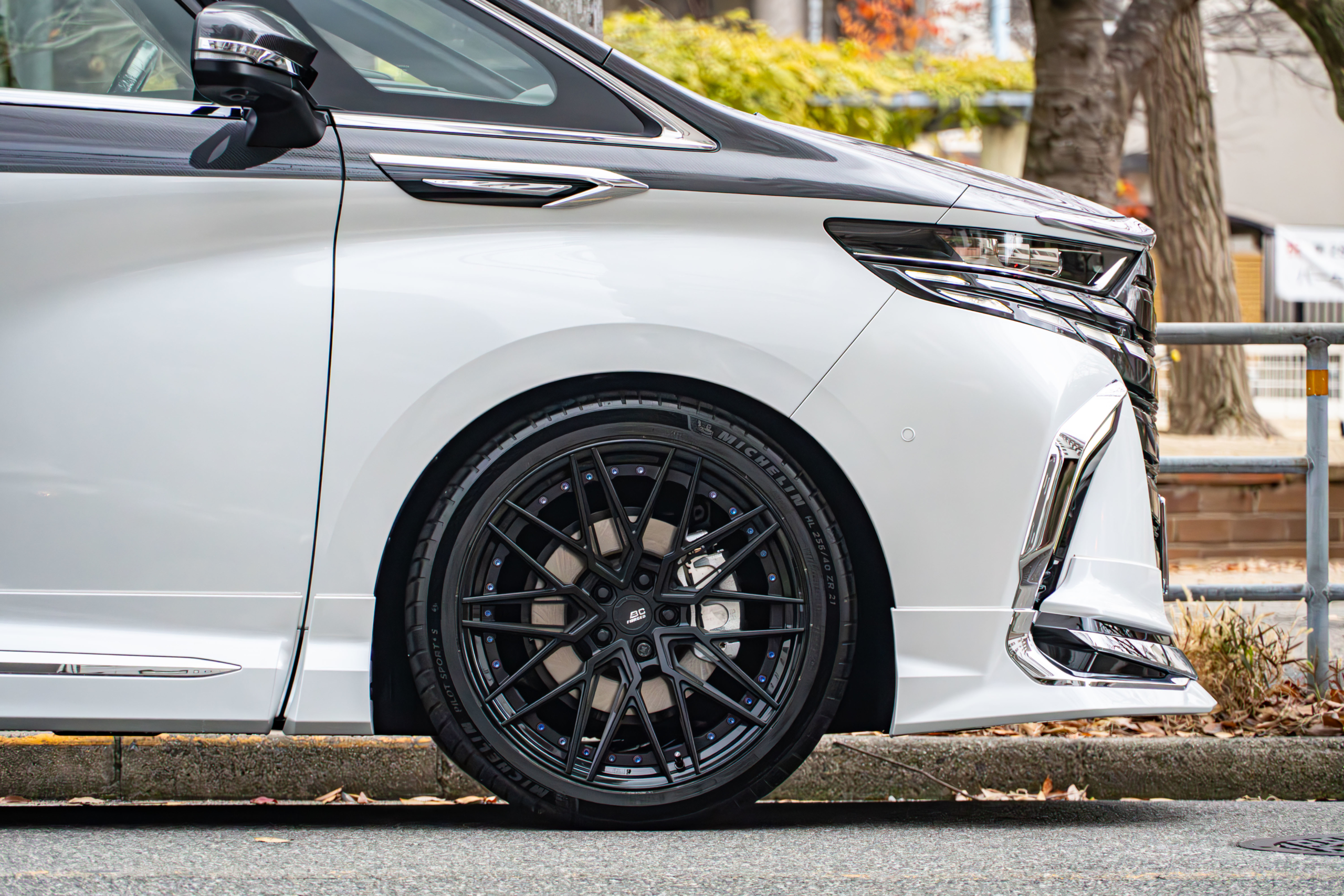 TOYOTA 40アルファード×BC Forged HCA386S ホイール ボンド大阪