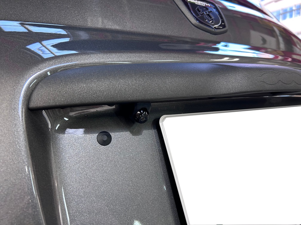アバルト　695　LED化　デジタルインナーミラー　バックカメラ　カスタム