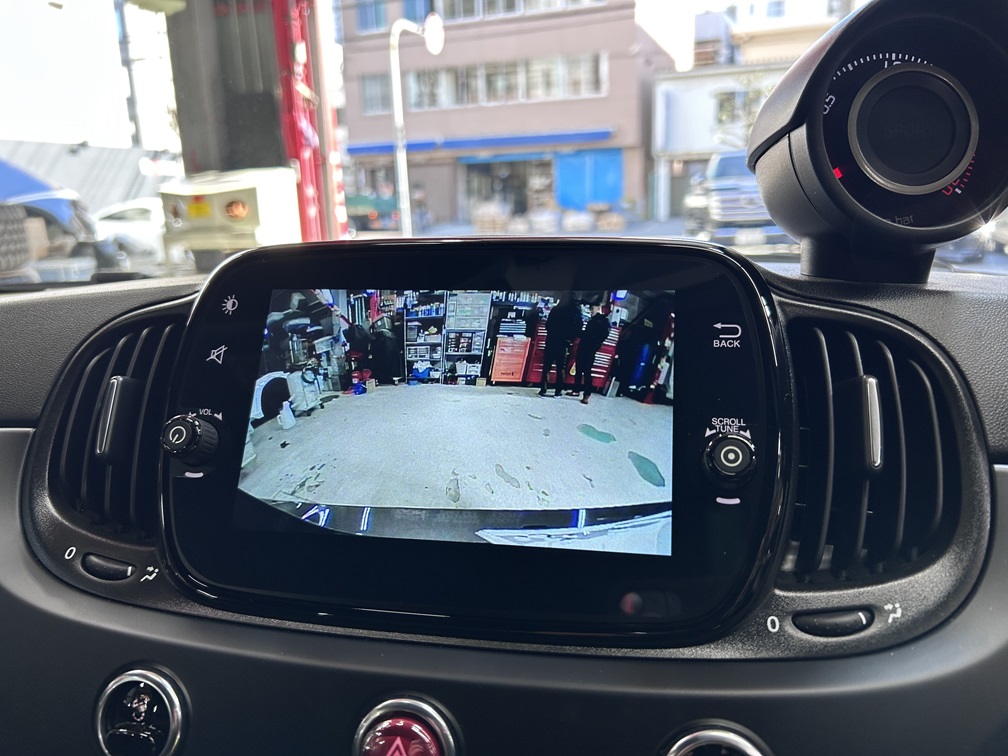 アバルト　695　LED化　デジタルインナーミラー　バックカメラ　カスタム