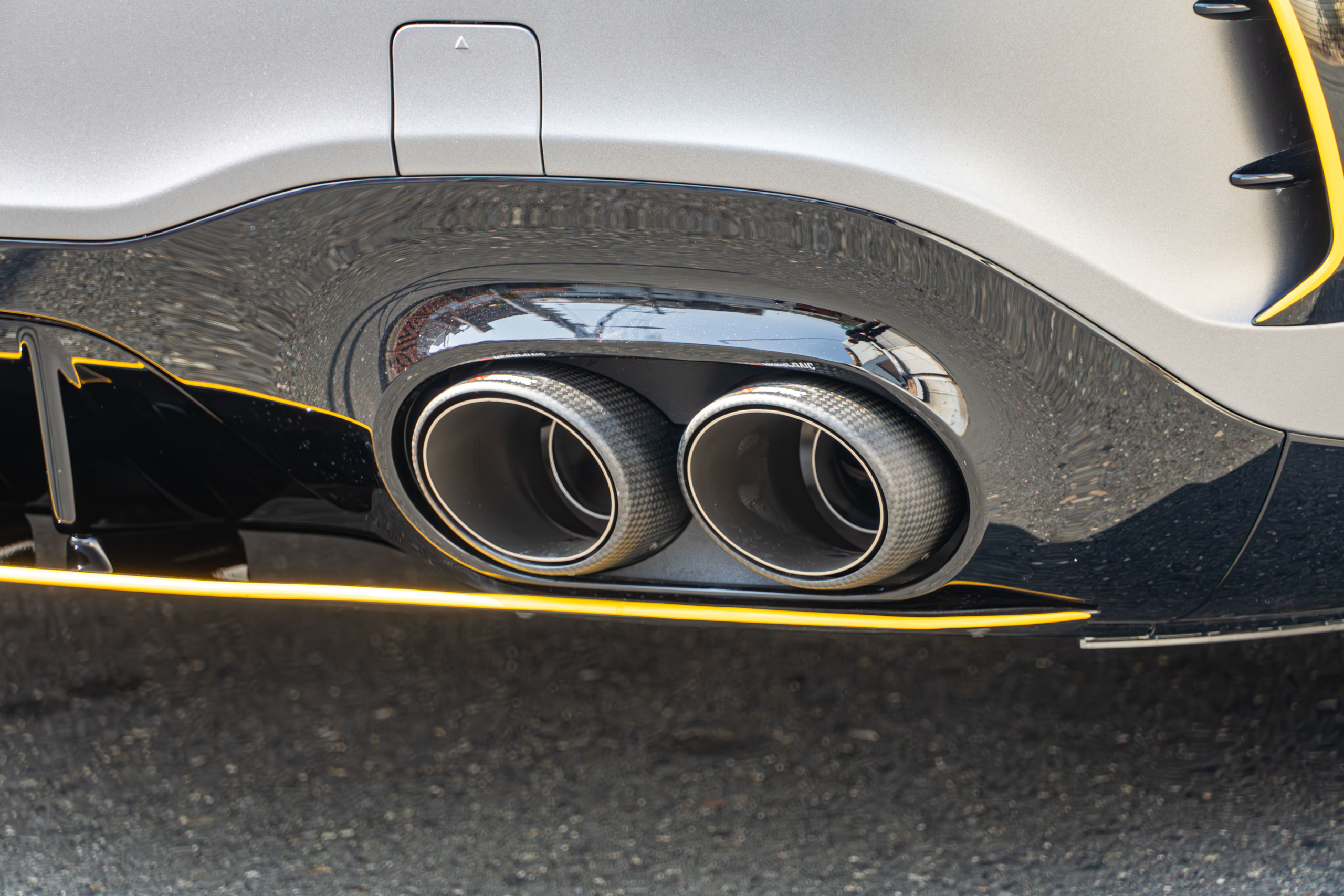 W177 A 45 S 4MATIC+ Final Edition×Akrapovic Exhaust カスタム マフラー ボンド大阪
