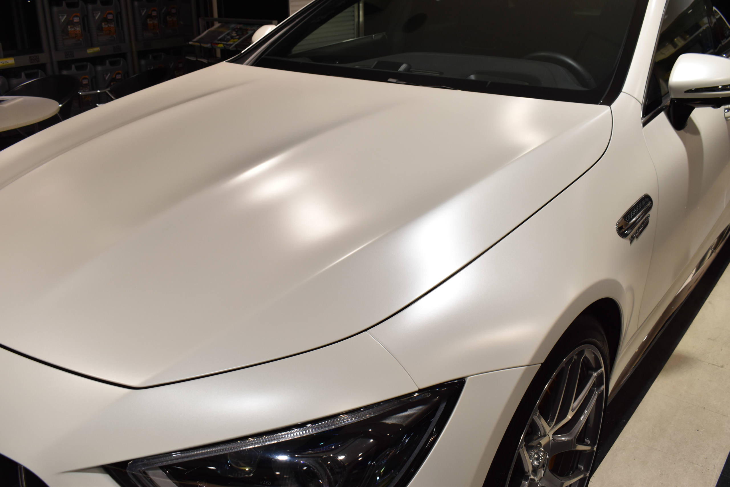 メルセデスAMG 　GT63ｓ　4Dクーペ　Eパフォーマンス　ファーストED　マグノカシミヤホワイト　ヨットブルー/ブラック内装　カーボンブレーキ　天面ポリッシュアルミホイール　レーダー＆ドライブレコーダー