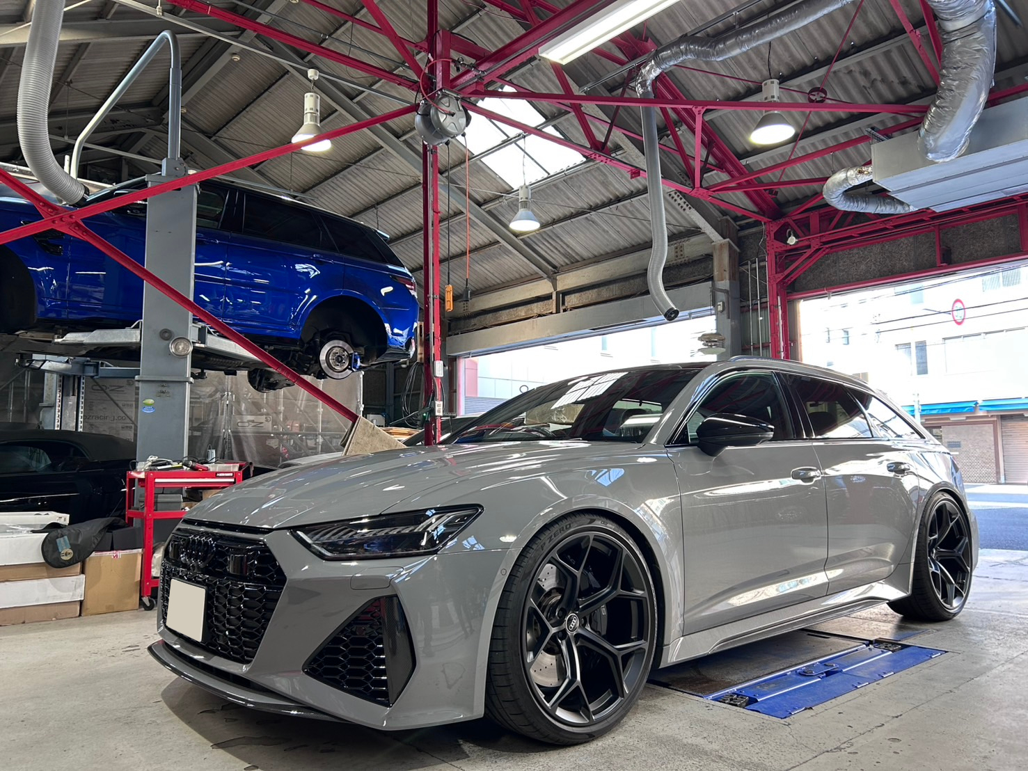 アウディ RS6 ローダウン　KW スペーサー