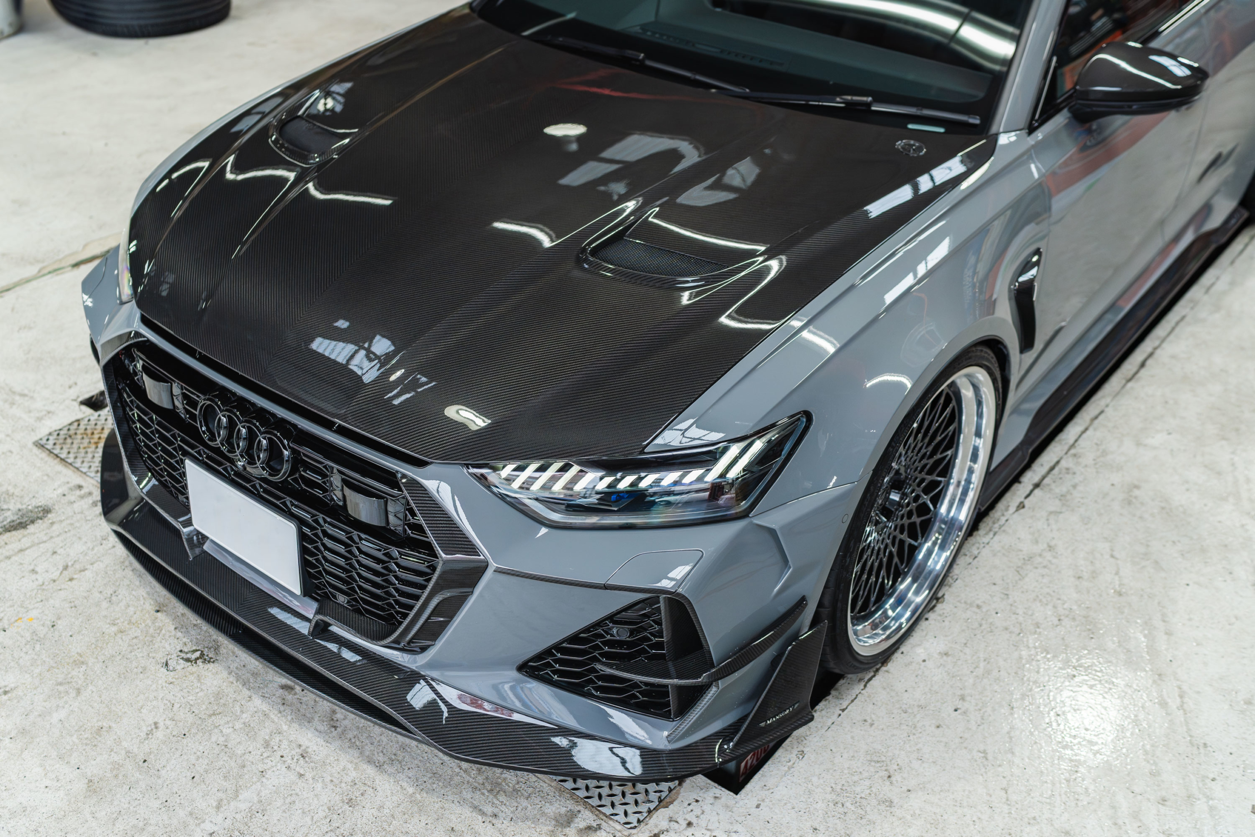 アウディ RS6 アバント AL13 ホイール　カスタム
