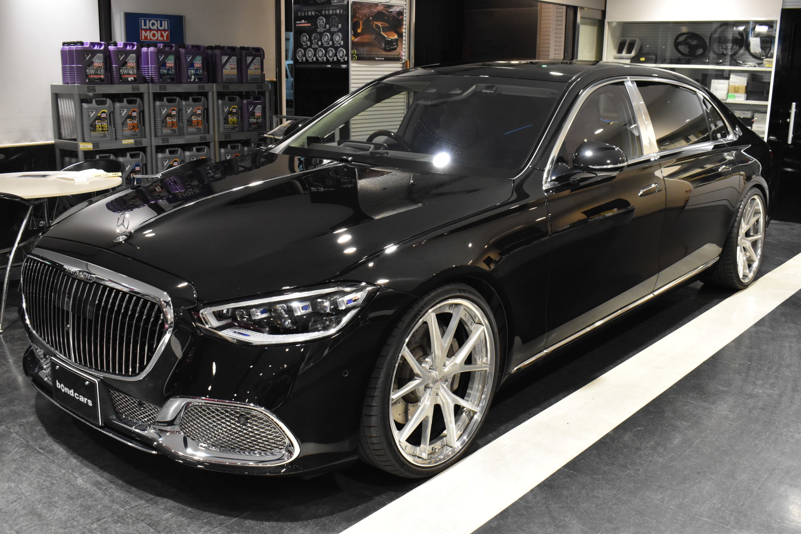 メルセデスマイバッハ　S580　4MATIC　オブシディアンブラック　グレーレザーシート　HYPERFORGED LC-5 ２２インチＡＷ　ロワリングキット　フロントメッキグリル　3Ｄツィーター 　レーダー＆ドライブレコーダー