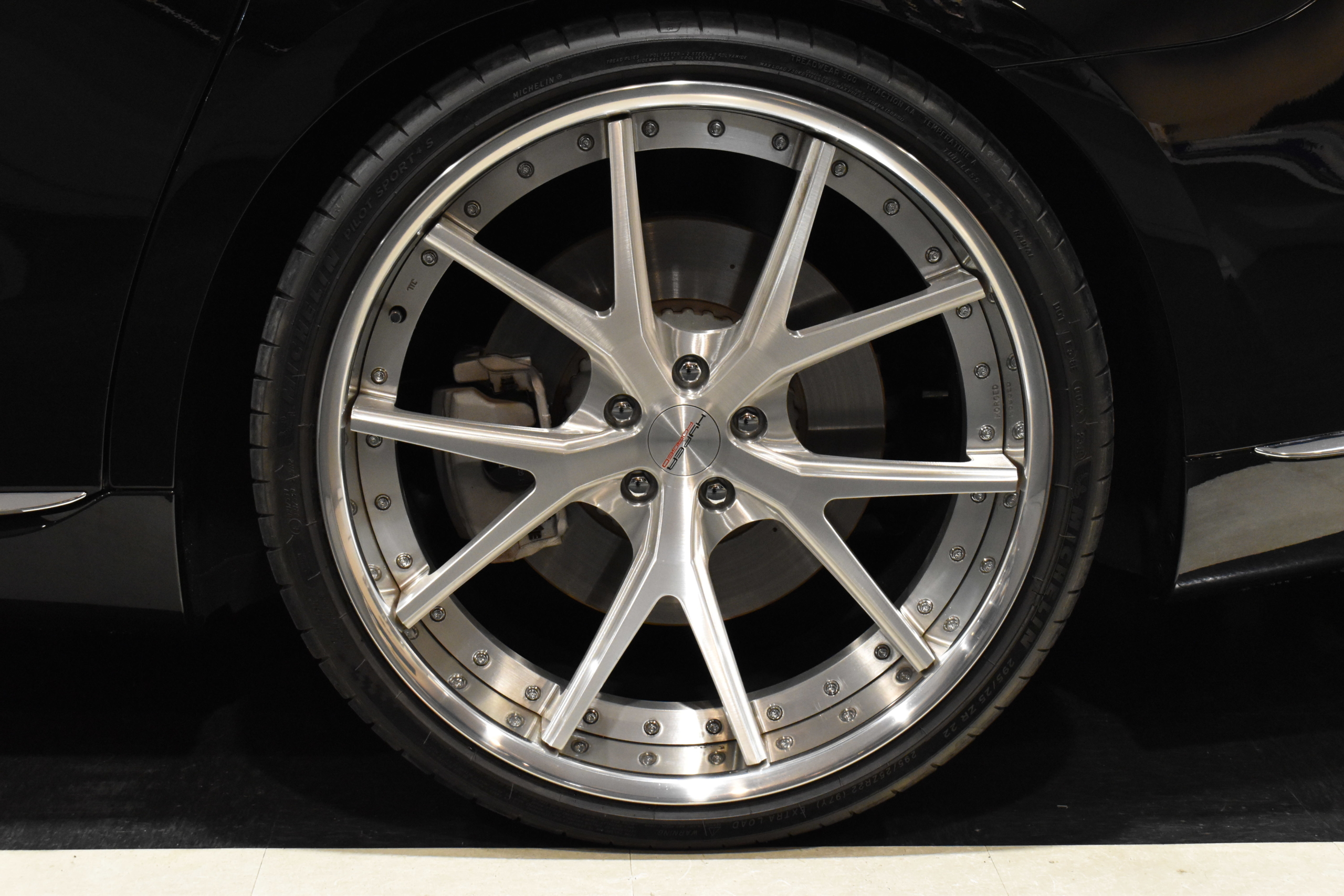 メルセデスマイバッハ　S580　4MATIC　オブシディアンブラック　グレーレザーシート　HYPERFORGED LC-5 ２２インチＡＷ　ロワリングキット　フロントメッキグリル　3Ｄツィーター 　レーダー＆ドライブレコーダー