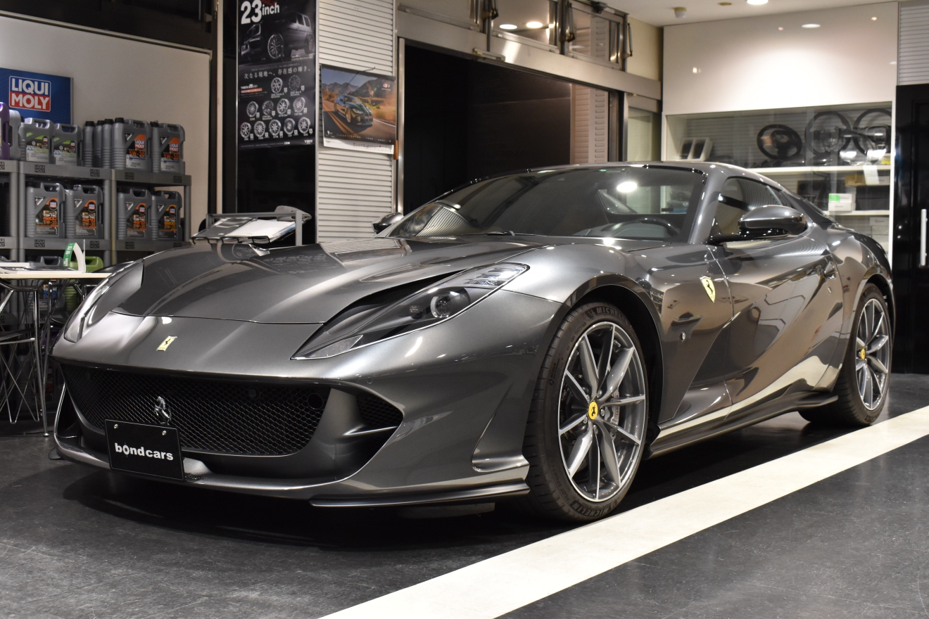 フェラーリ　812GTS　V12　左ハンドル　新着入庫車両　ボンド大阪　ボンドカーズ