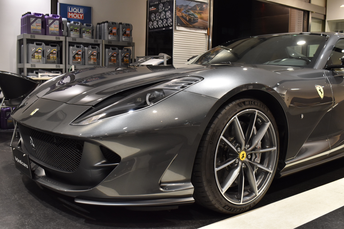 フェラーリ　812GTS　V12　左ハンドル　新着入庫車両　ボンド大阪　ボンドカーズ
