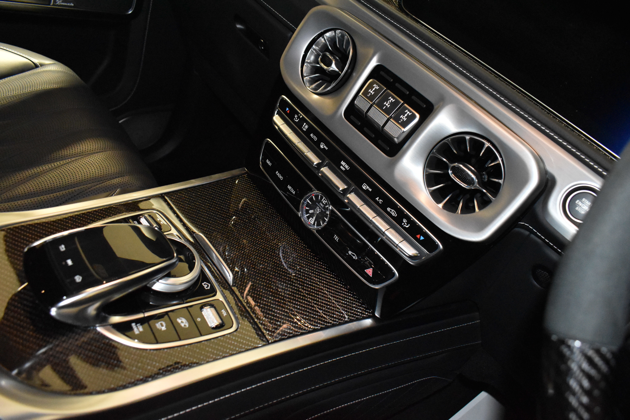 ベンツ　AMG　Gクラス　G63　マグノヒーローエディション　マグノオパリスホワイト　右ハンドル　限定車　ボンド大阪　新規入庫車両