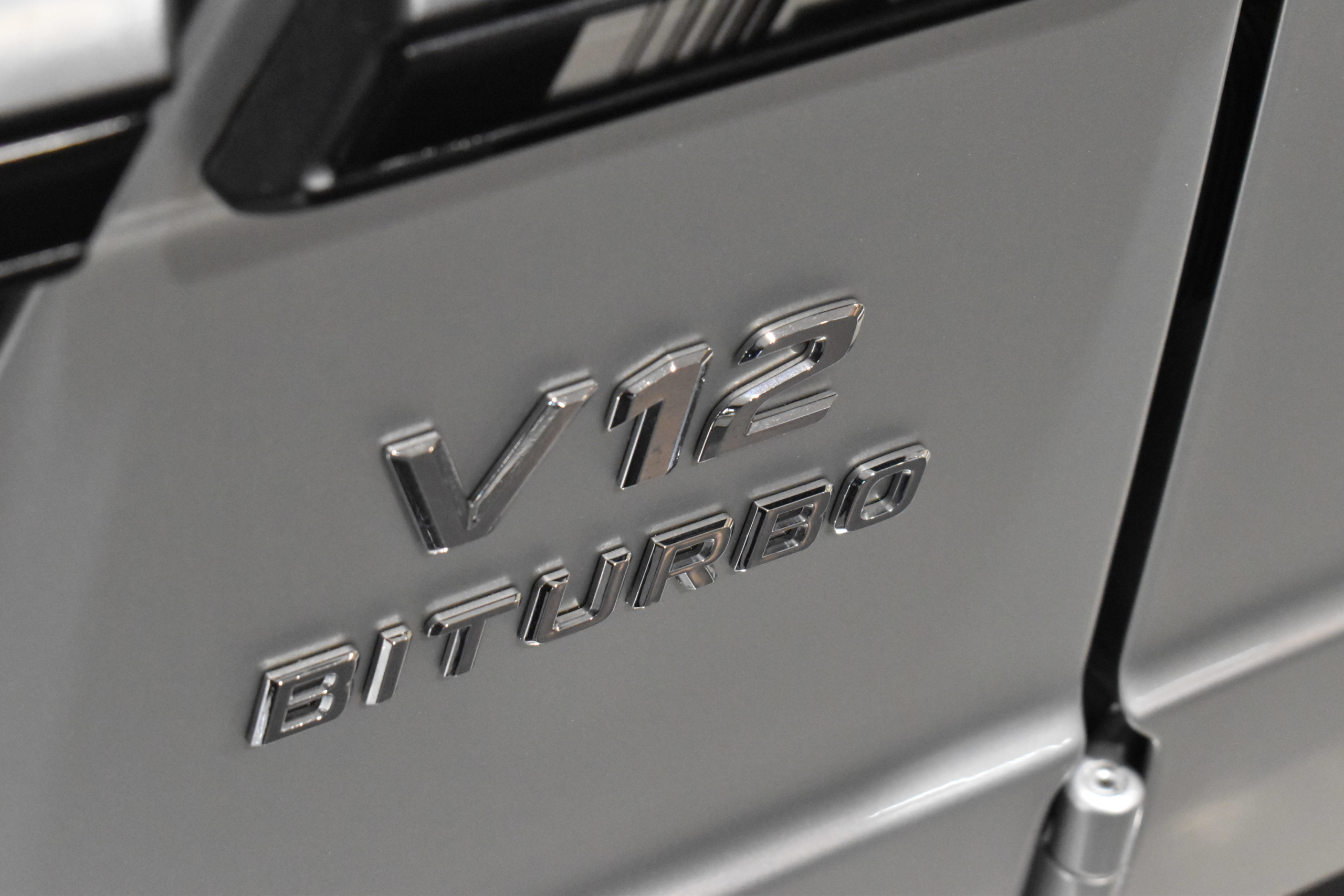G65 V12エンジン ブラバスマフラー メッキグリル/ホイール IIDサスペンション ED463デカール designoエクスクルーシブインテリアPKG(ダイヤモンドステッチ/designoレザーシート・ダッシュボード