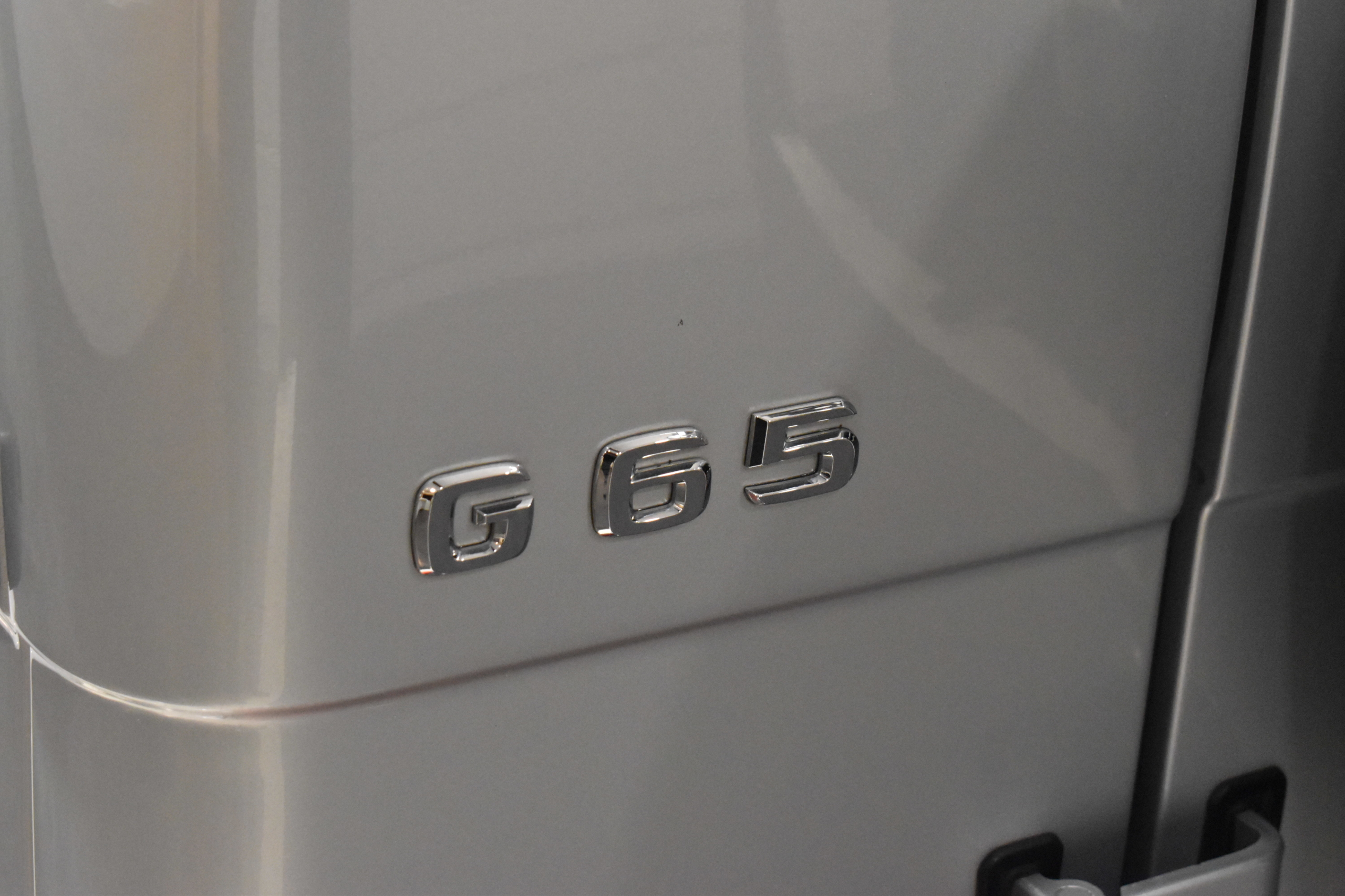 G65 V12エンジン ブラバスマフラー メッキグリル/ホイール IIDサスペンション ED463デカール designoエクスクルーシブインテリアPKG(ダイヤモンドステッチ/designoレザーシート・ダッシュボード