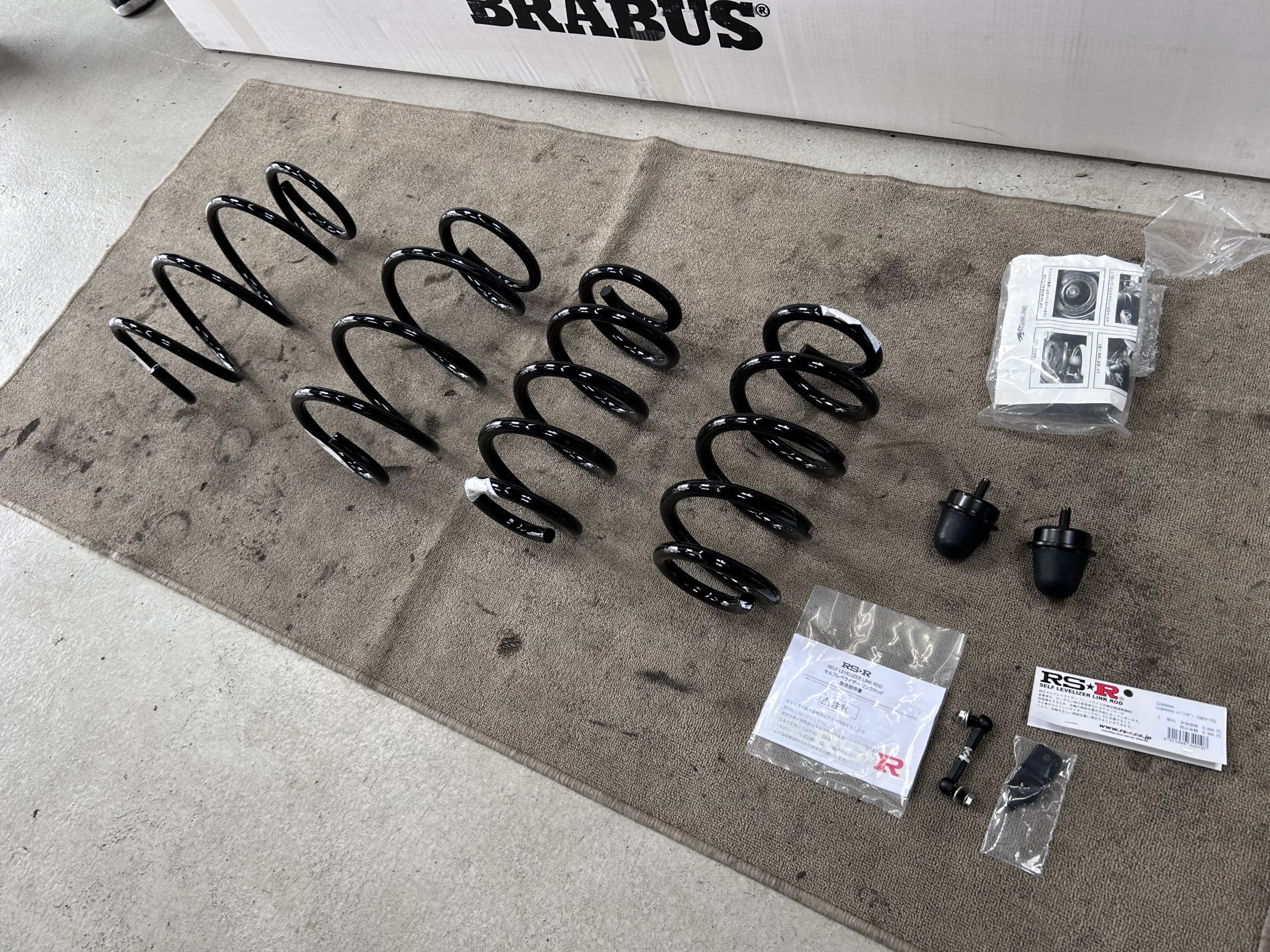 レクサスLM AKforged 22インチ　ホイール交換　カスタム