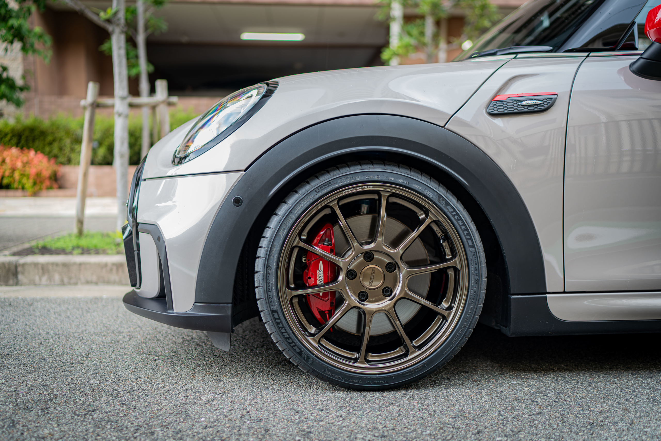MINI F56 JCW LCI2×RAYS ZE40！！　ボンド大阪