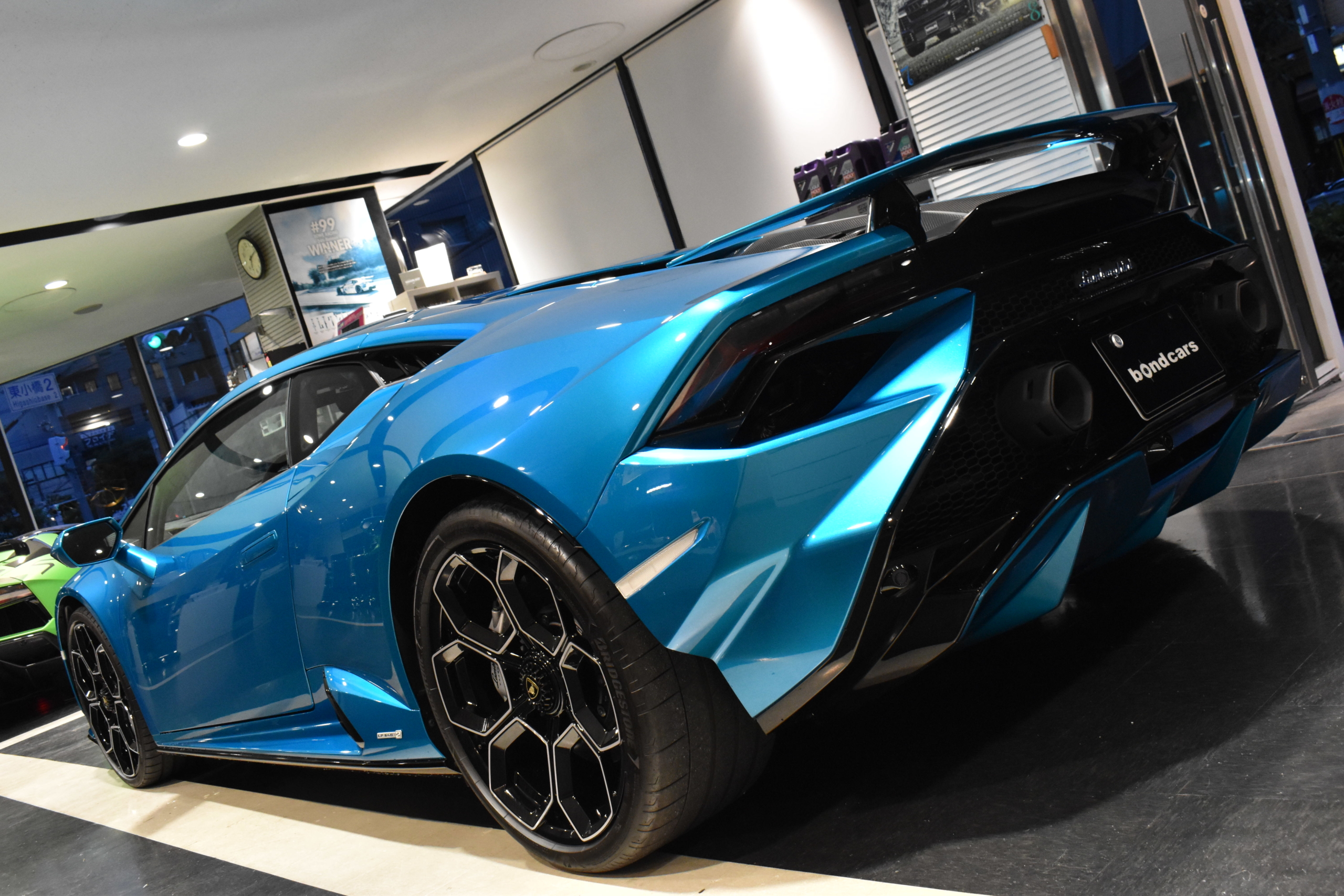 ランボルギーニ ウラカン テクニカ 新着入庫車両 ボンド大阪 ボンドカーズ