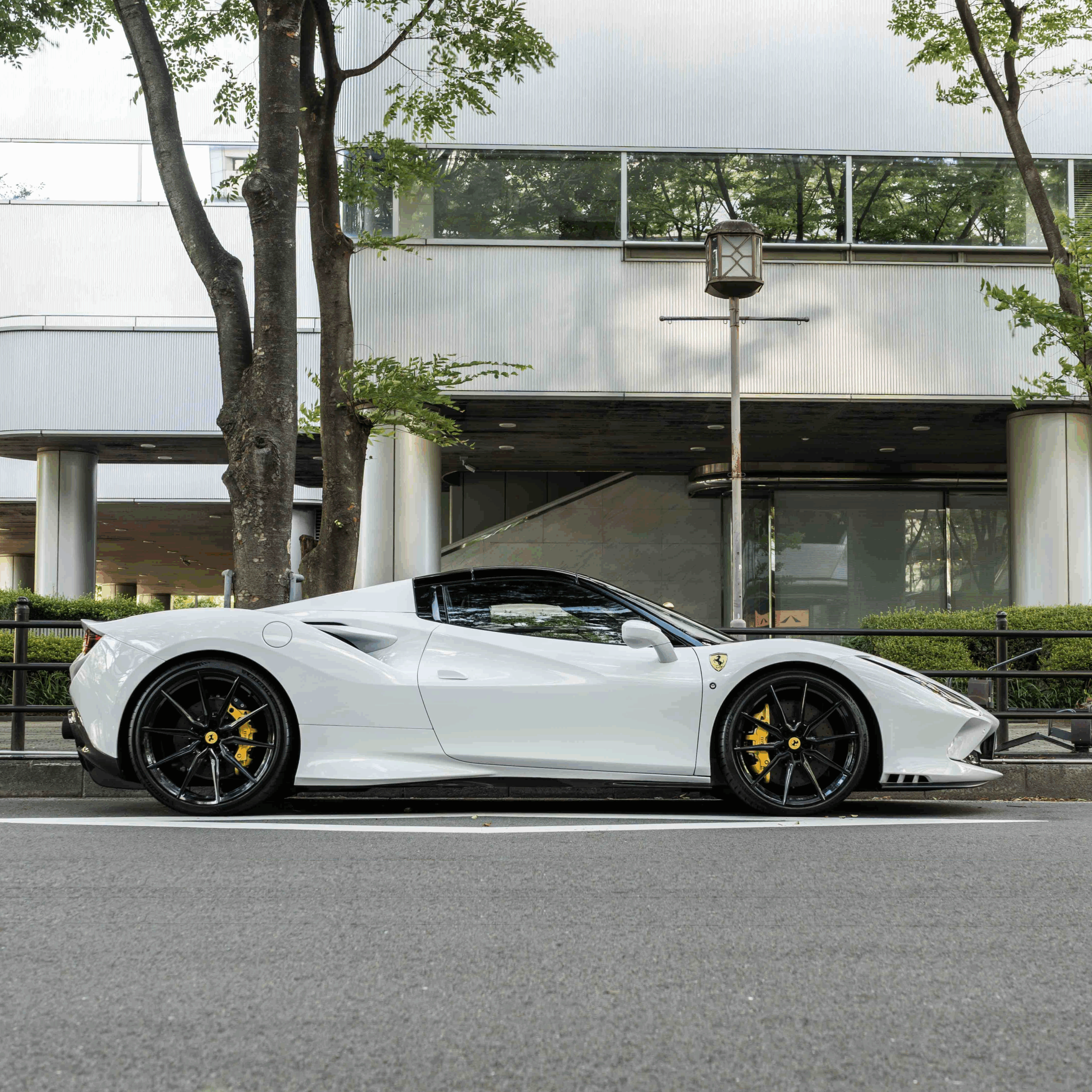 フェラーリF8 VOSSEN 鍛造ホイール ラッピング カスタム