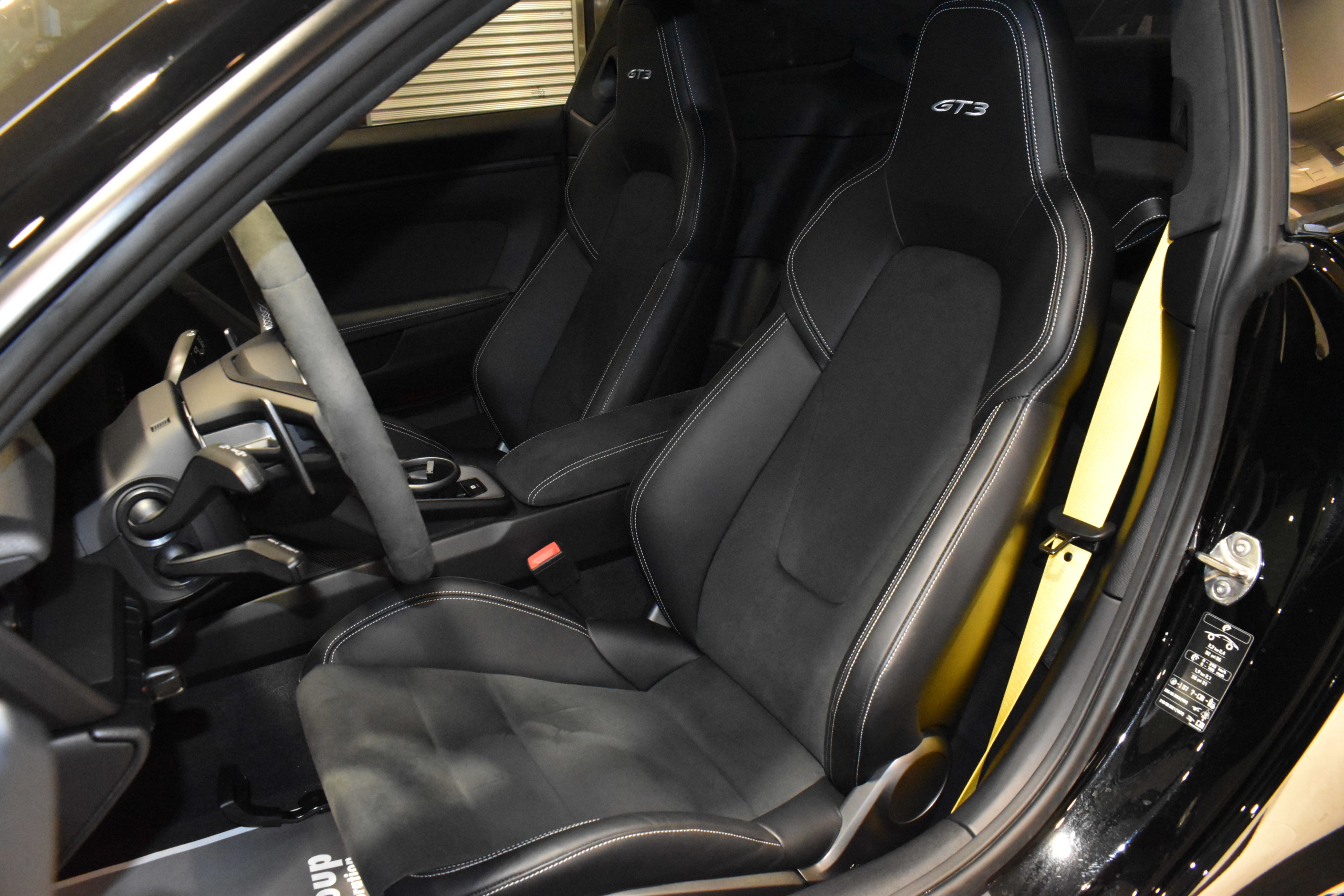 ポルシェ 911 992.1 GT3 新着入庫車両 ボンド大阪 ボンドカーズ ボンドグループ