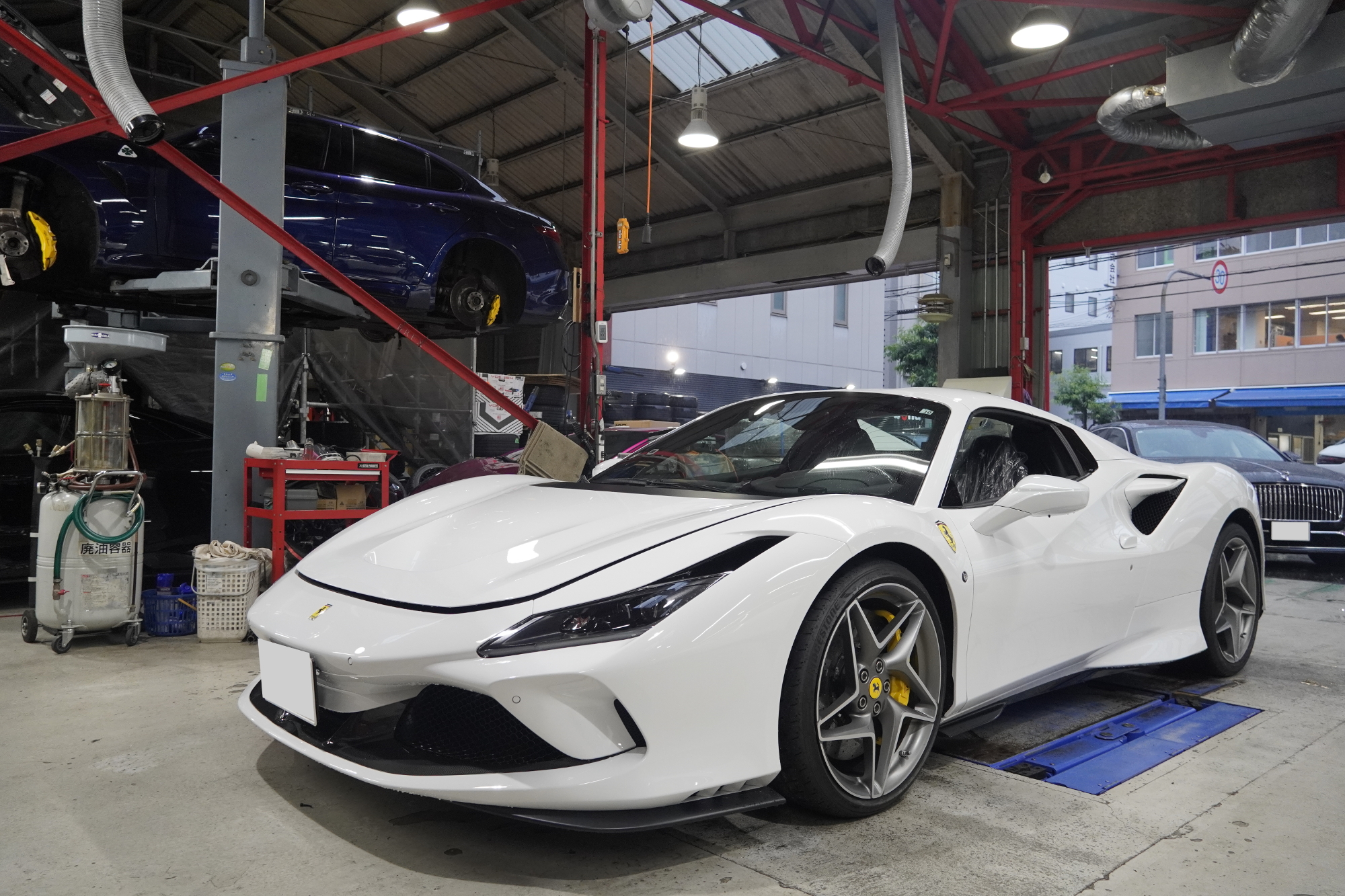 フェラーリF8 VOSSEN 鍛造ホイール ラッピング カスタム