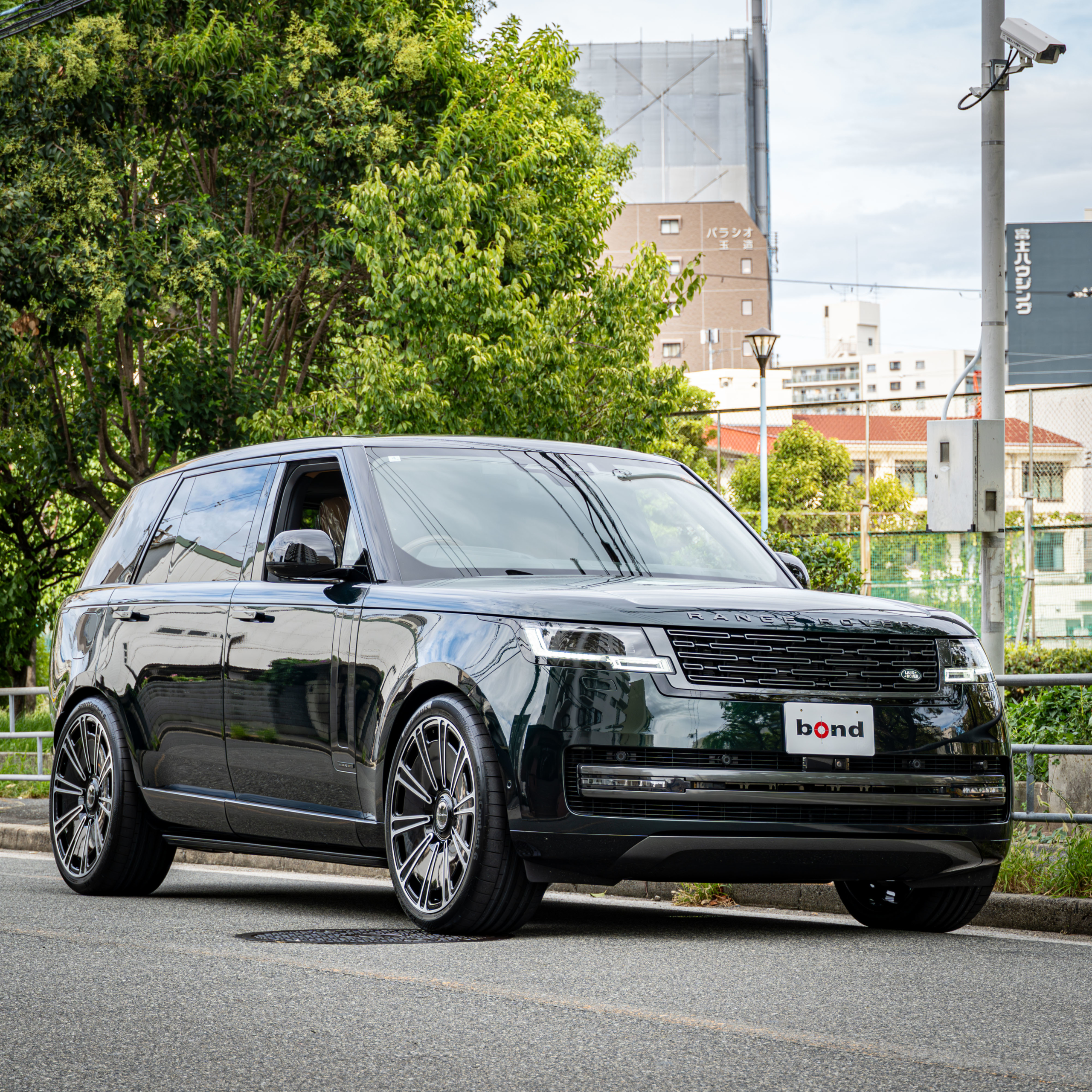LAND ROVER RANGE ROVER AUTOBIOGRAPHY×Brixton Forged ボンド大阪