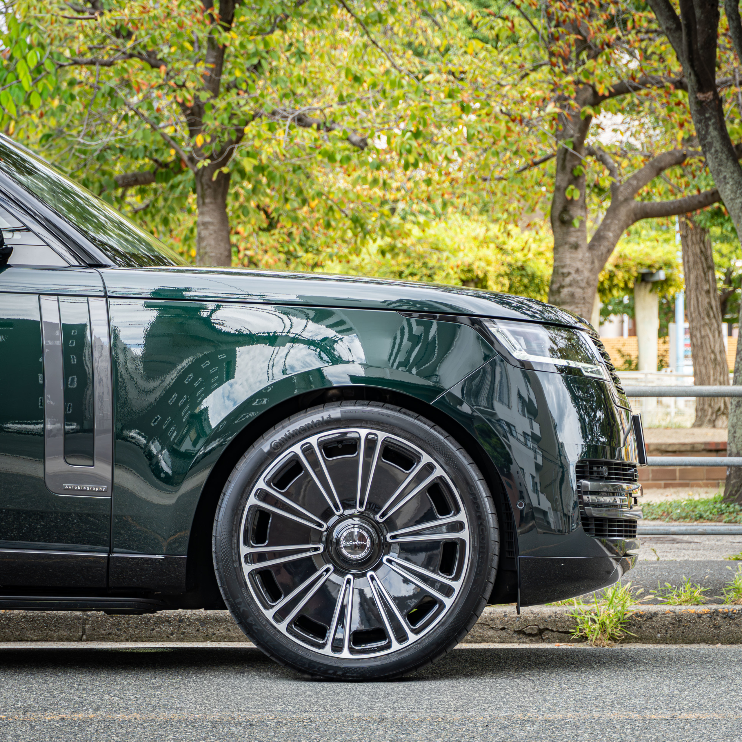 LAND ROVER RANGE ROVER AUTOBIOGRAPHY×Brixton Forged ボンド大阪