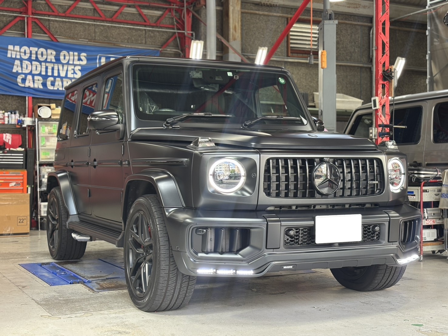 Mベンツ　AMG　G63　W463　W465バンパー　ブラバスリップ　カスタム　ボンドショップ　ボンド大阪　ボンドグループ　