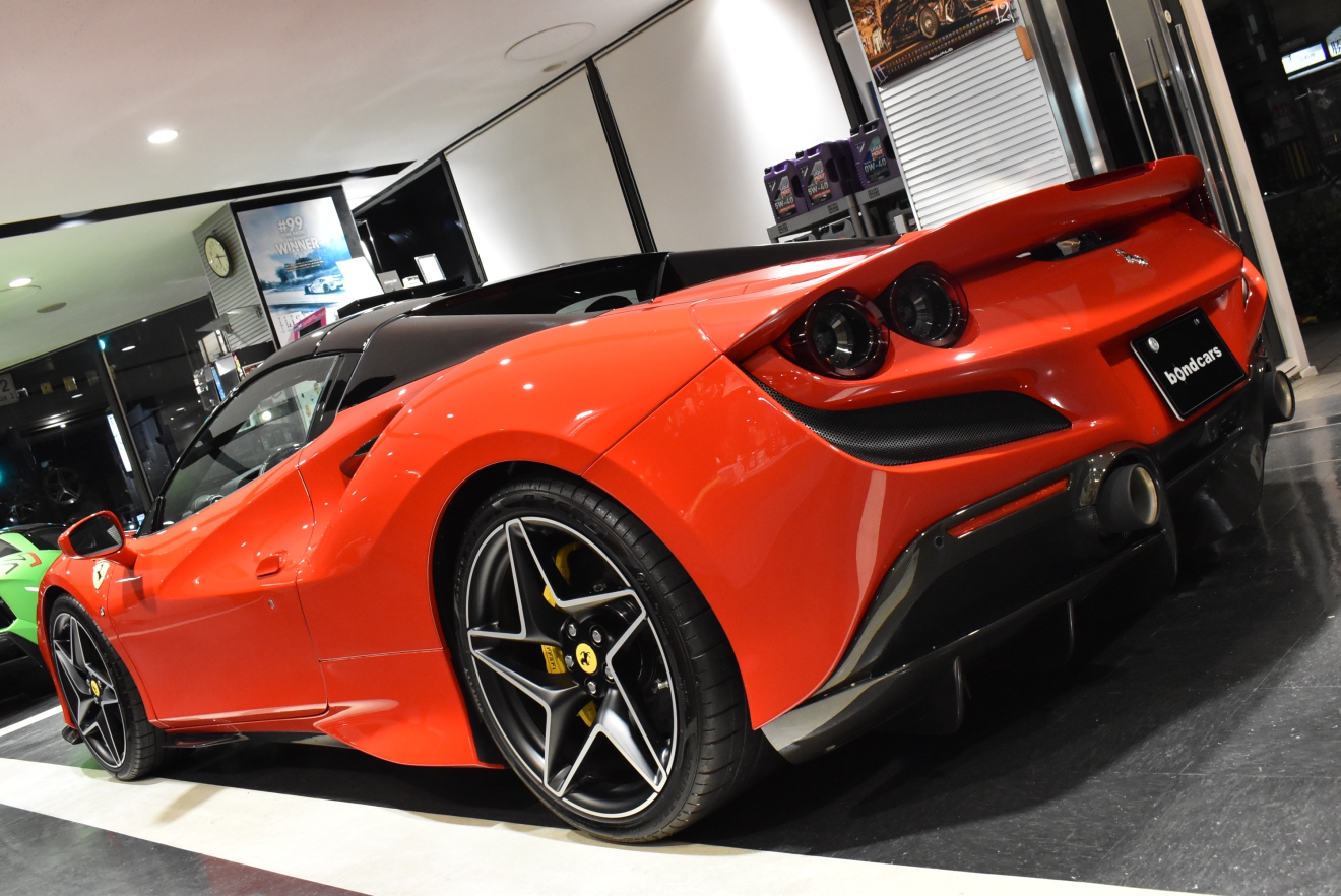 Ferrari　フェラーリ　F8スパイダー　ロッソコルサ　NOVITEC　ラッピング　ボンド大阪　ボンドカーズ　