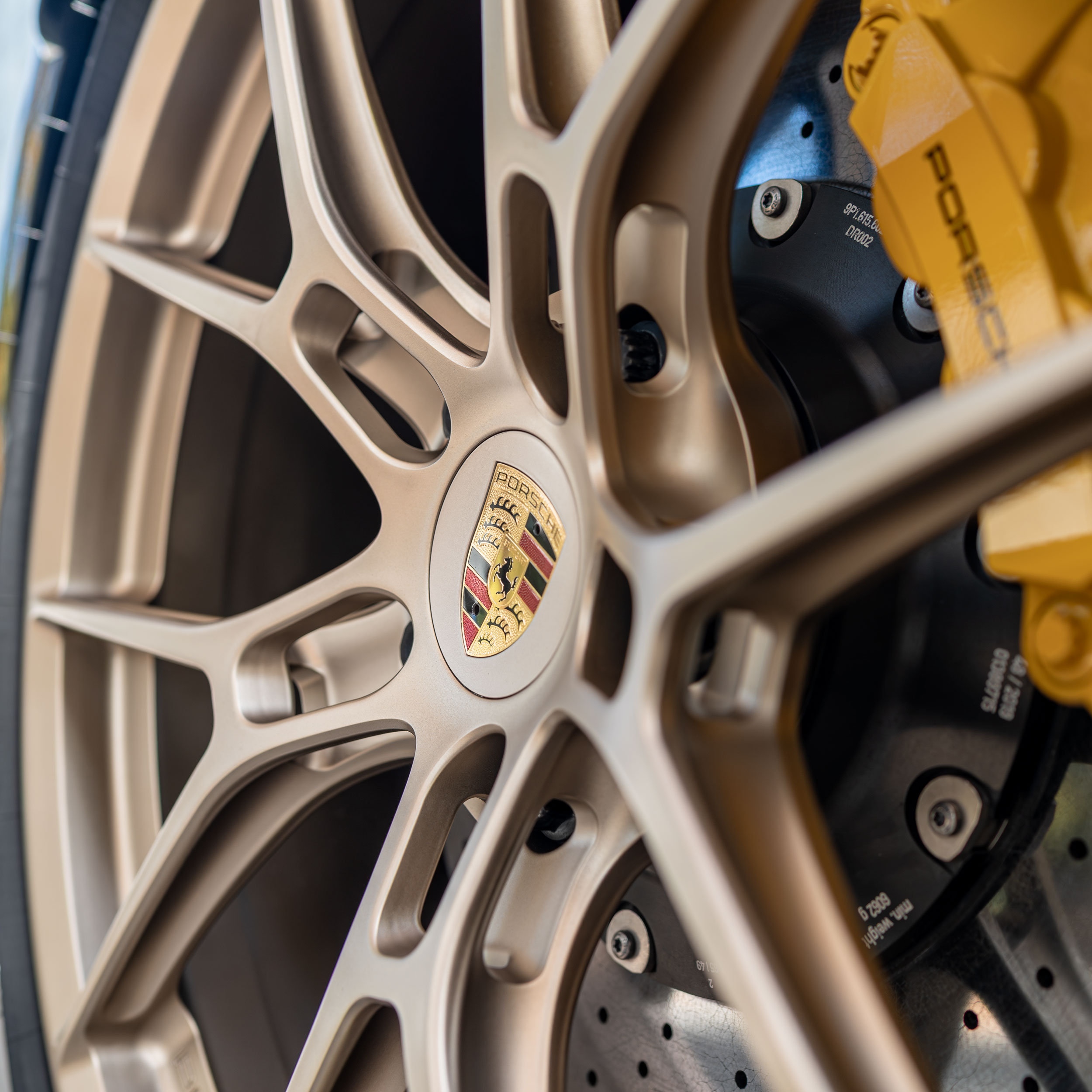 718 ケイマン GT4 RECARO マグネシウム鍛造　ホイール　カスタム