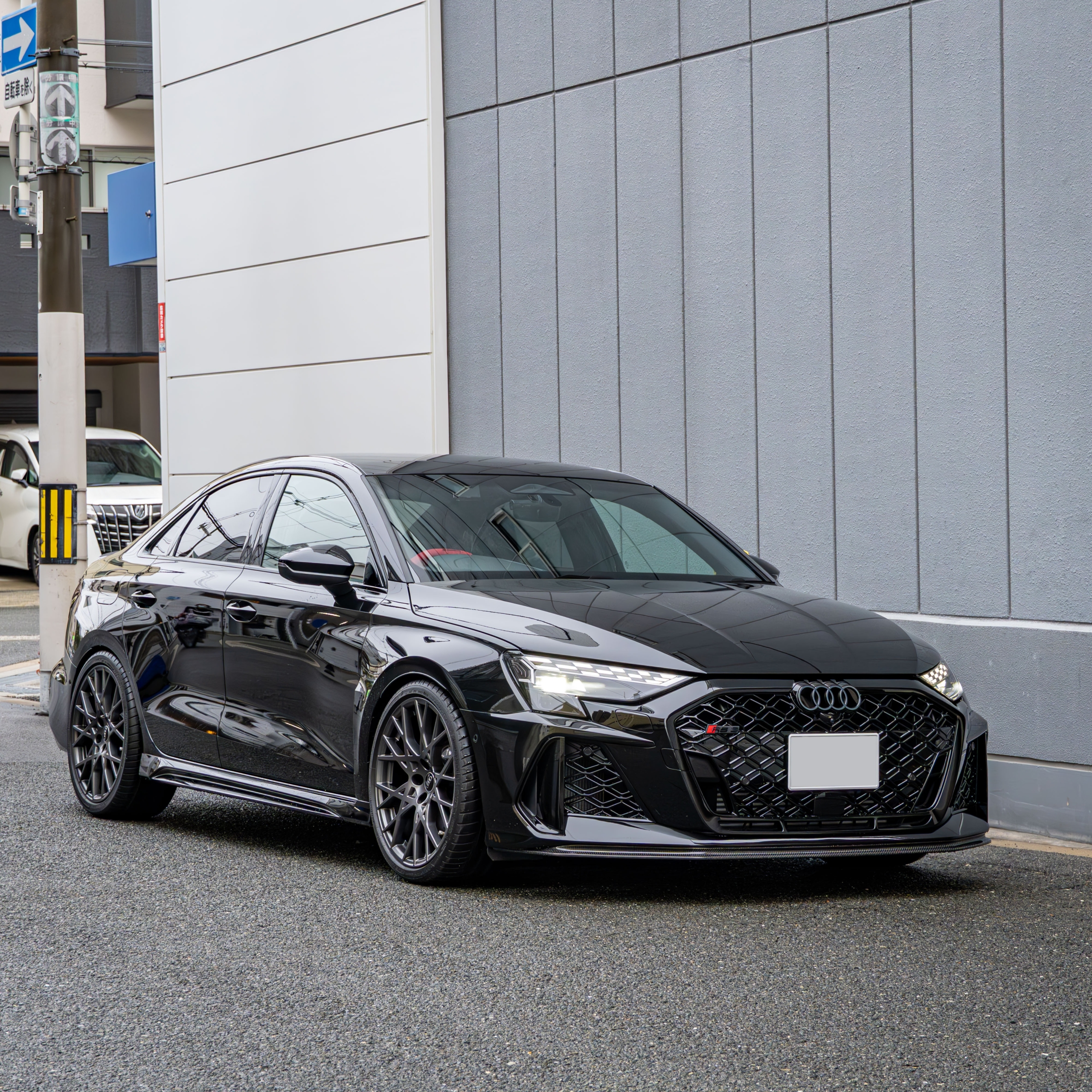 AUDI RS3 8Y 後期 sedan×KW HAS・スペーサー・add Performance・STEK・煌コーティング・カーボンパーツetc. ボンド大阪