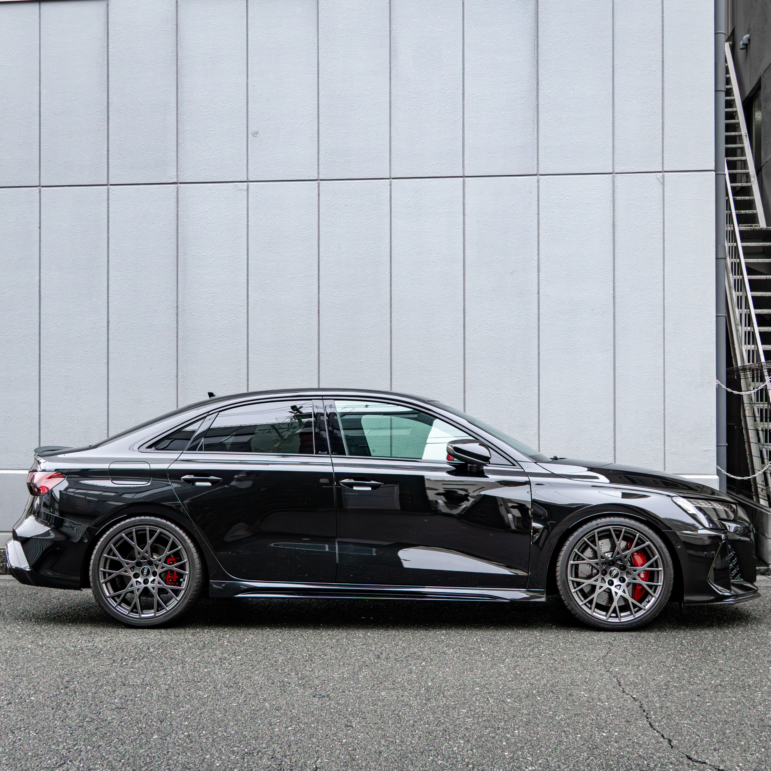 AUDI RS3 8Y 後期 sedan×KW HAS・スペーサー・add Performance・STEK・煌コーティング・カーボンパーツetc. ボンド大阪