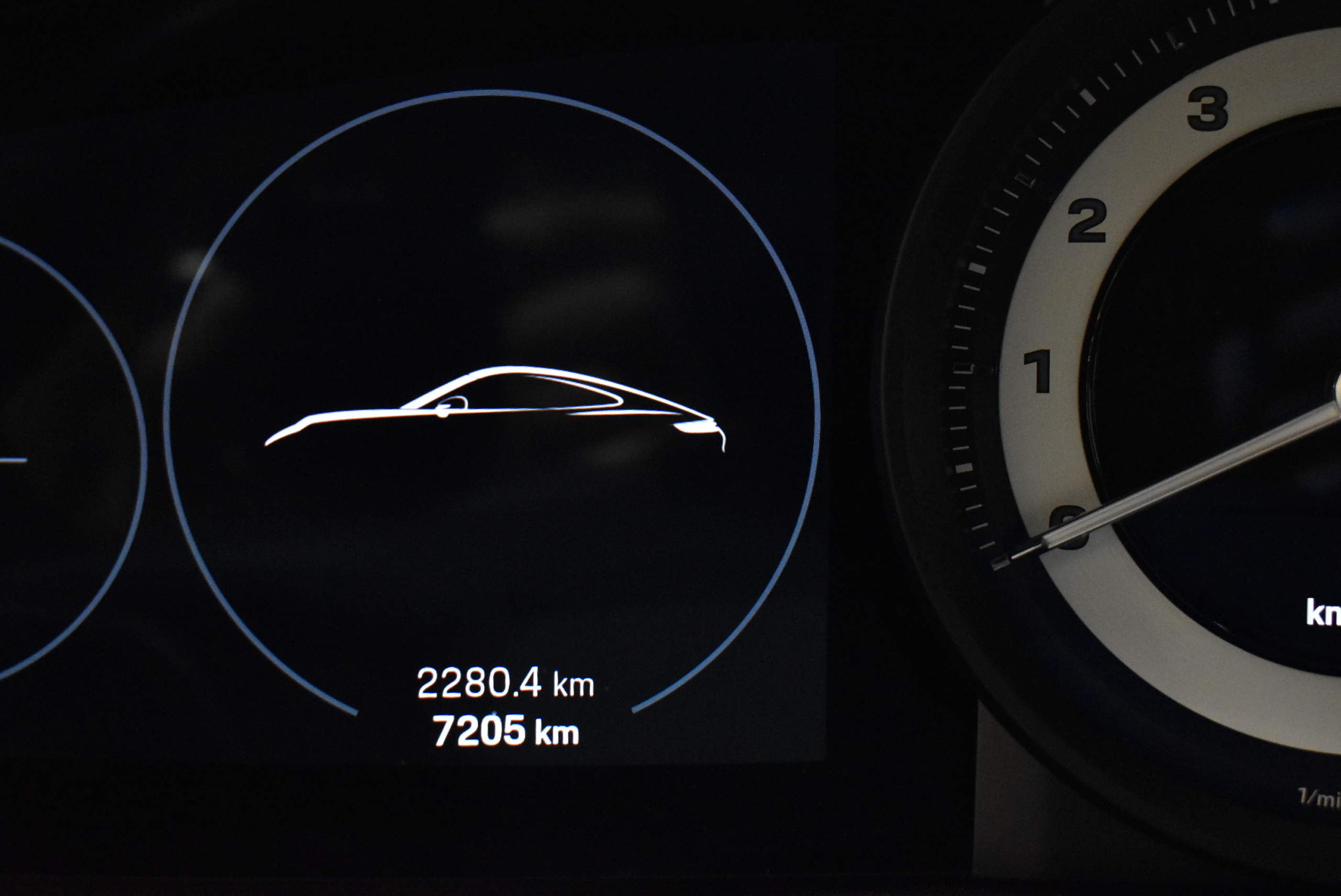 PORSCHE　992.1　CarreraT　6MT　スポーツクロノパッケージ　スポーツエギゾースト　フロントリフティング　シートヒーター　360°カメラ　レーダー&ドライブレコーダー