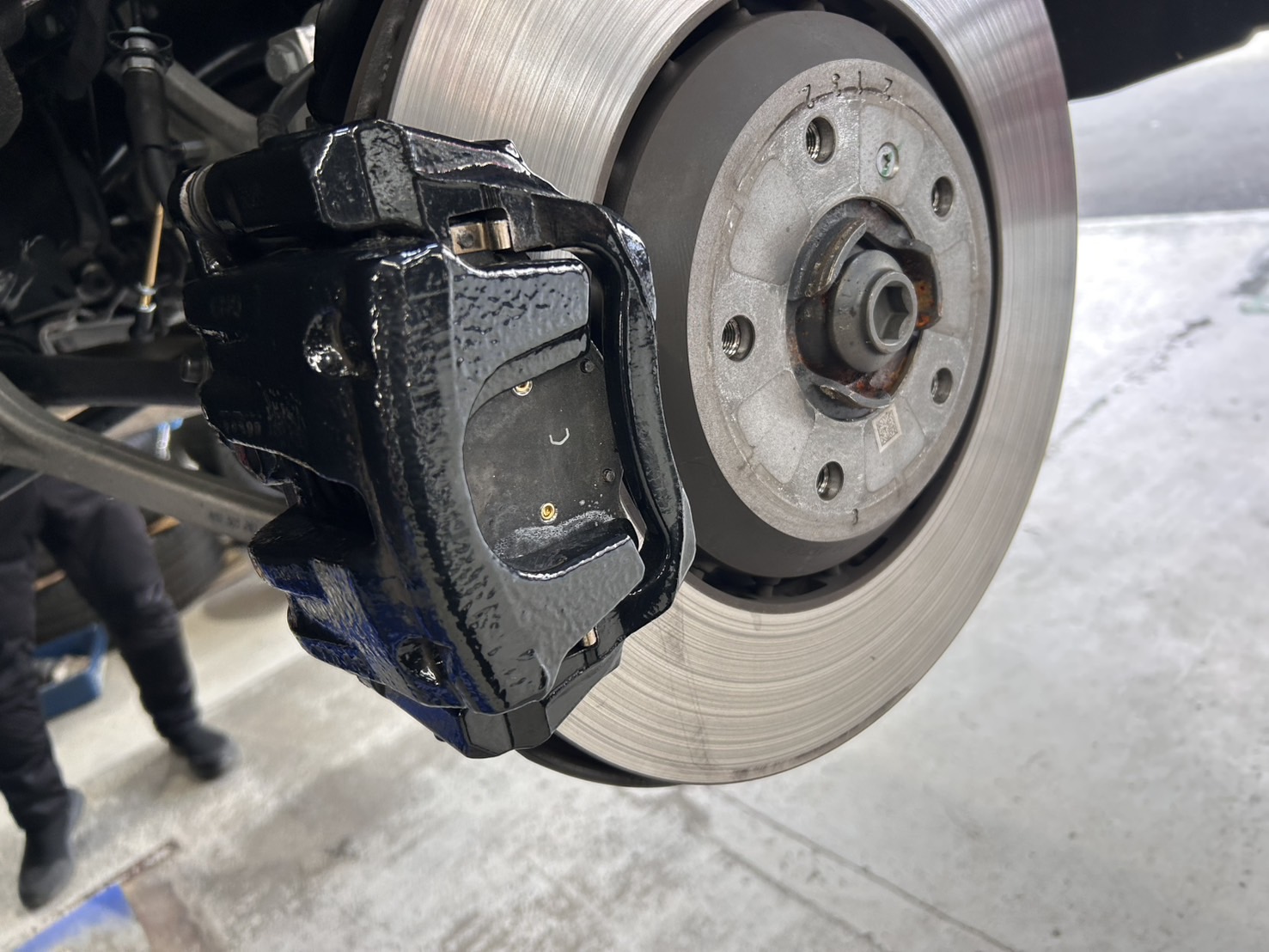 ベントレー ベンテイガ AKforged 24インチ ホイール交換 カスタム