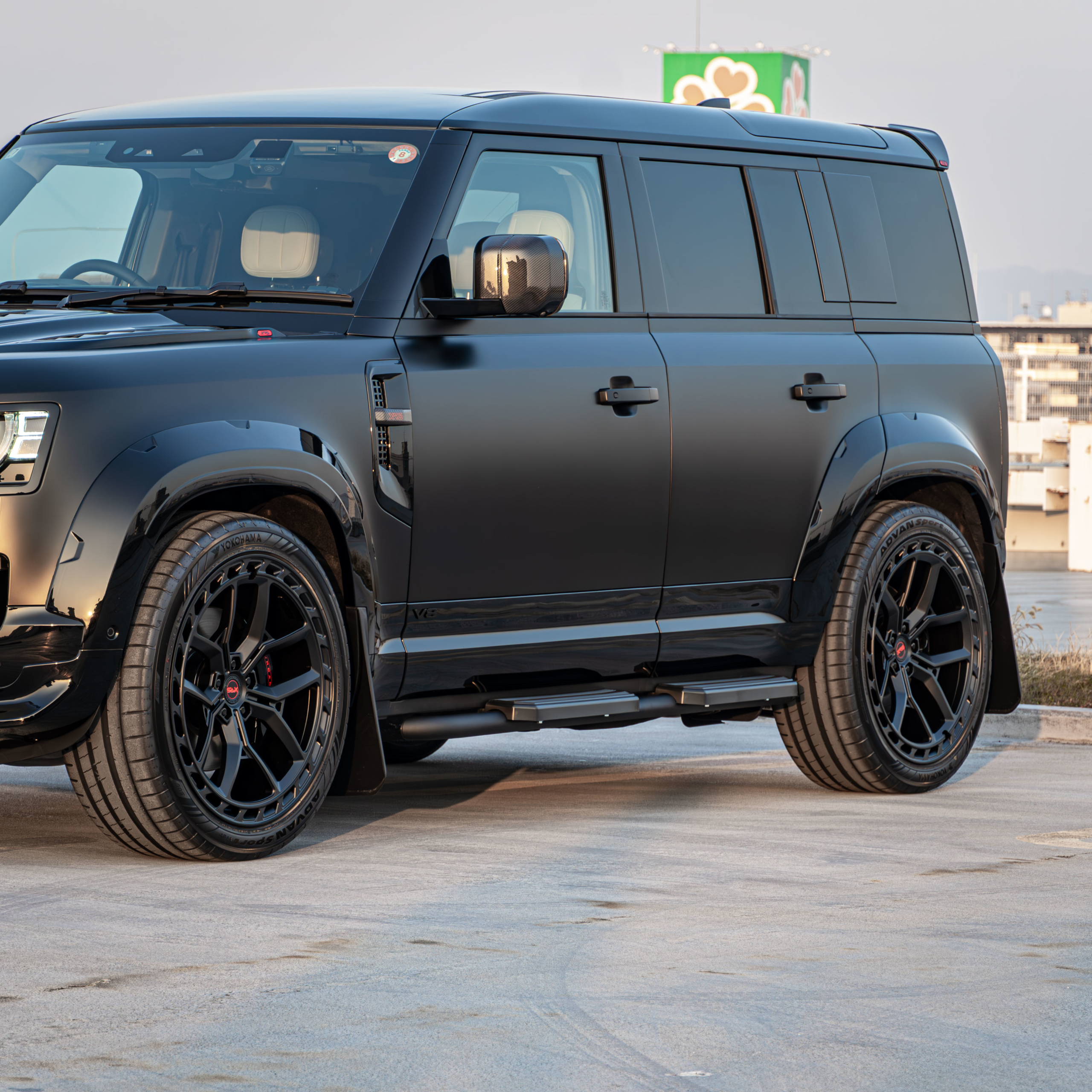 LAND ROVER DIFENDER110×URBAN AUTOMOTIVE XRS kit・INOZETEK PPF ボンド大阪