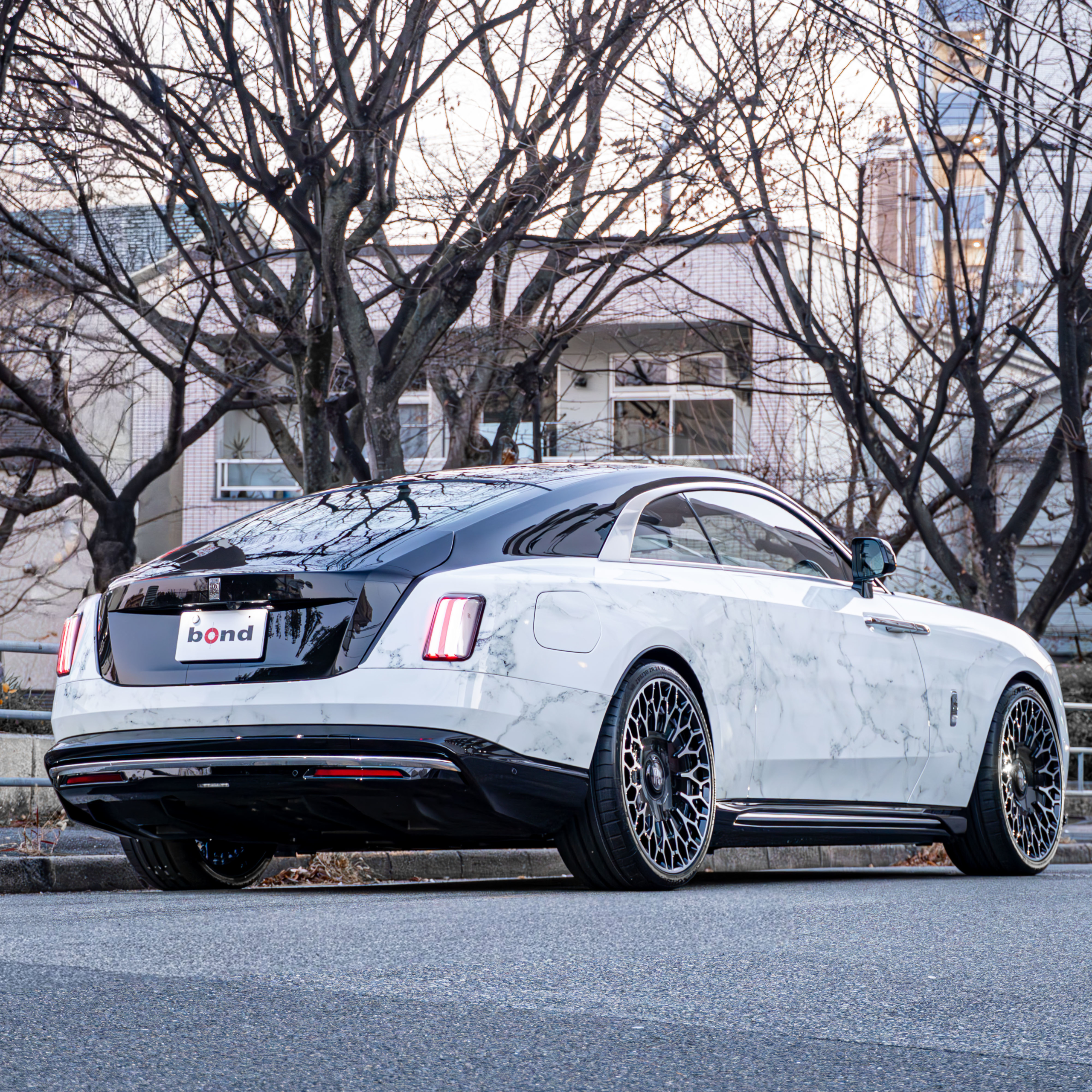 Rolls-Royce Spectre×Brixton Forged!! ボンド大阪