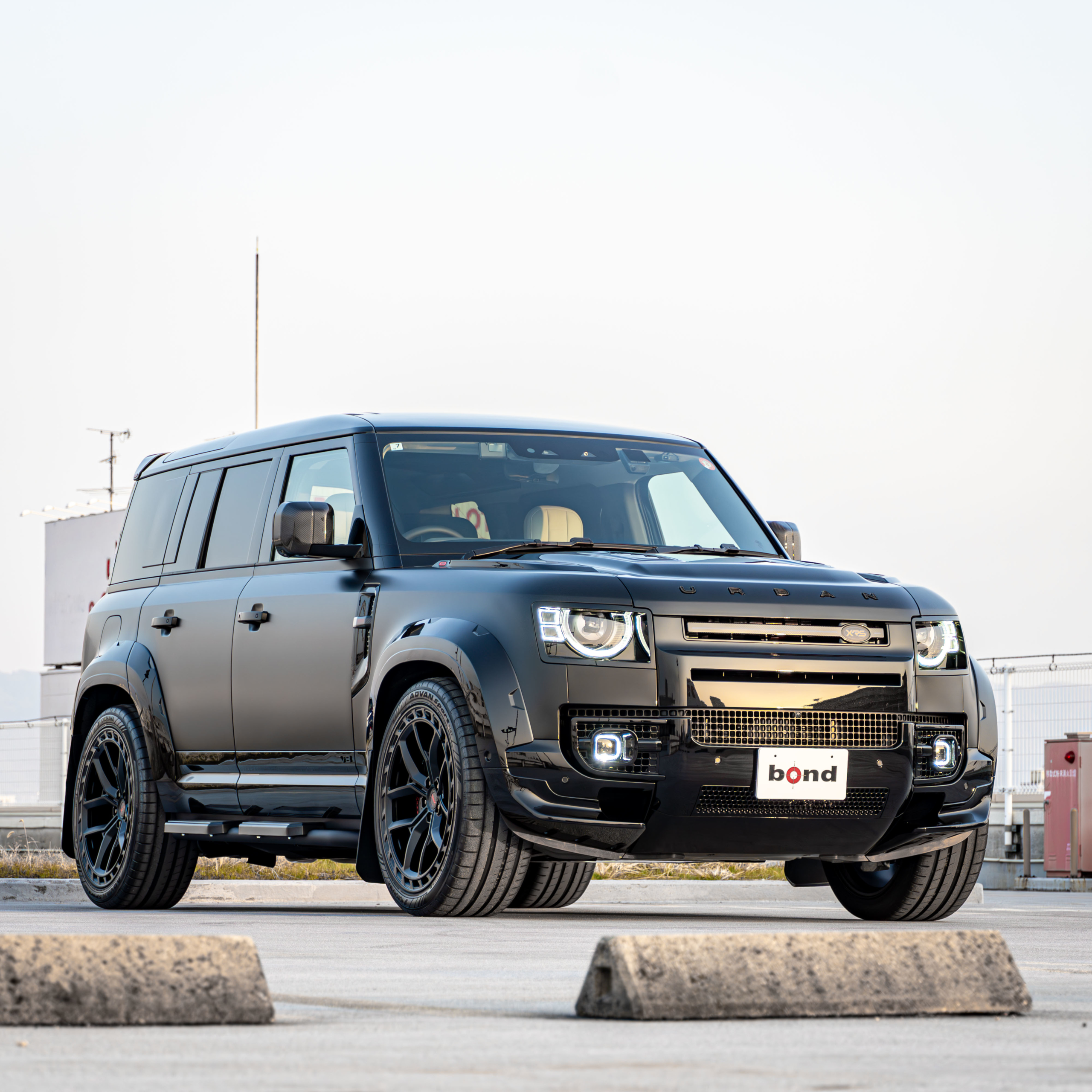 LAND ROVER DIFENDER110×URBAN AUTOMOTIVE XRS kit・INOZETEK PPF ボンド大阪