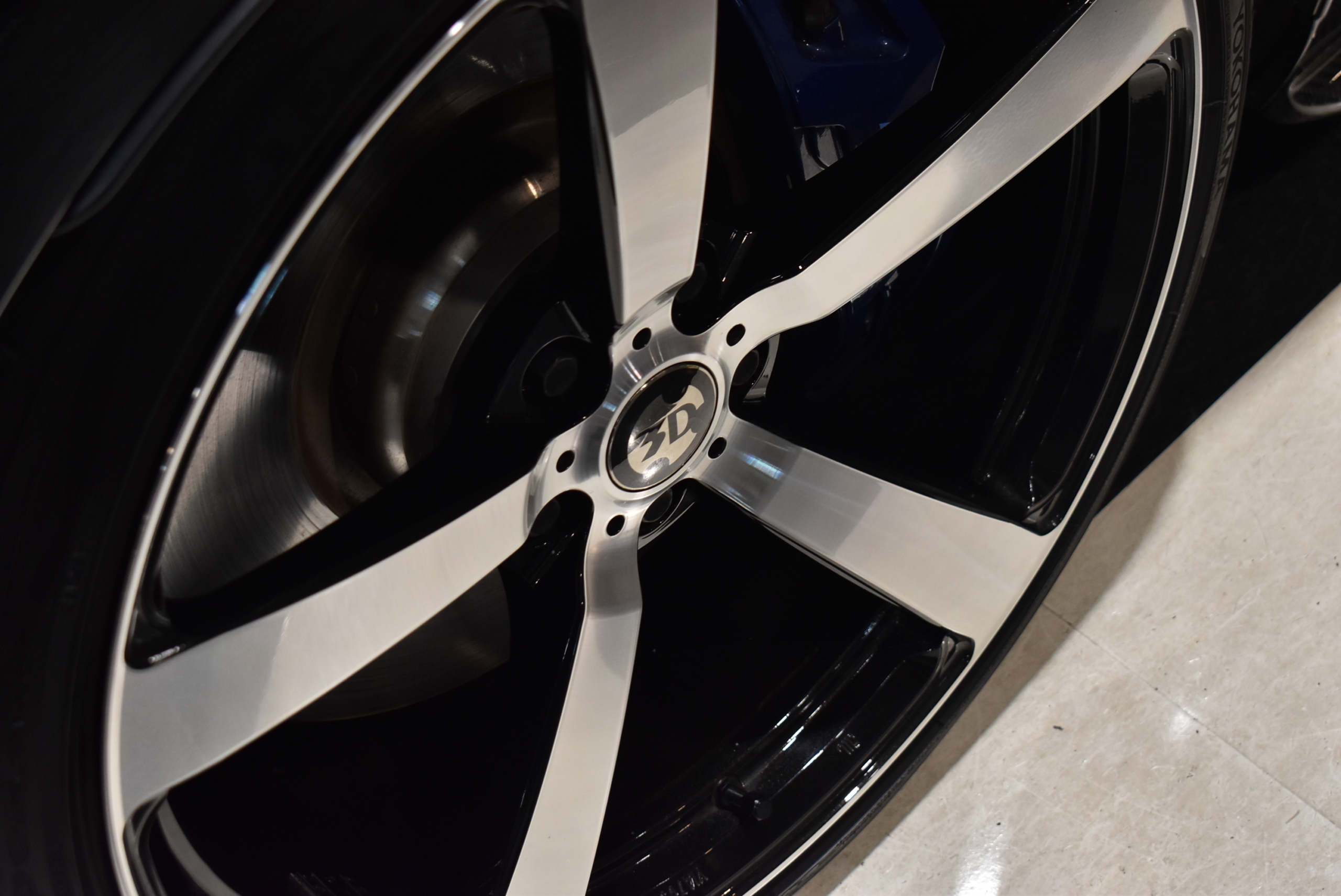 M850i XDrive COUPE　ブラックサファイア ３Ｄデザイン　Ｆ/Ｓ/Ｒ/ＲＷ　 ローダウンサス　 ３Dデザイン２０インチＡＷ　 赤黒レザーシート（ベンチレーション） カーボンラッピング（ルーフ・ミラー） クリスタルシフトノブ