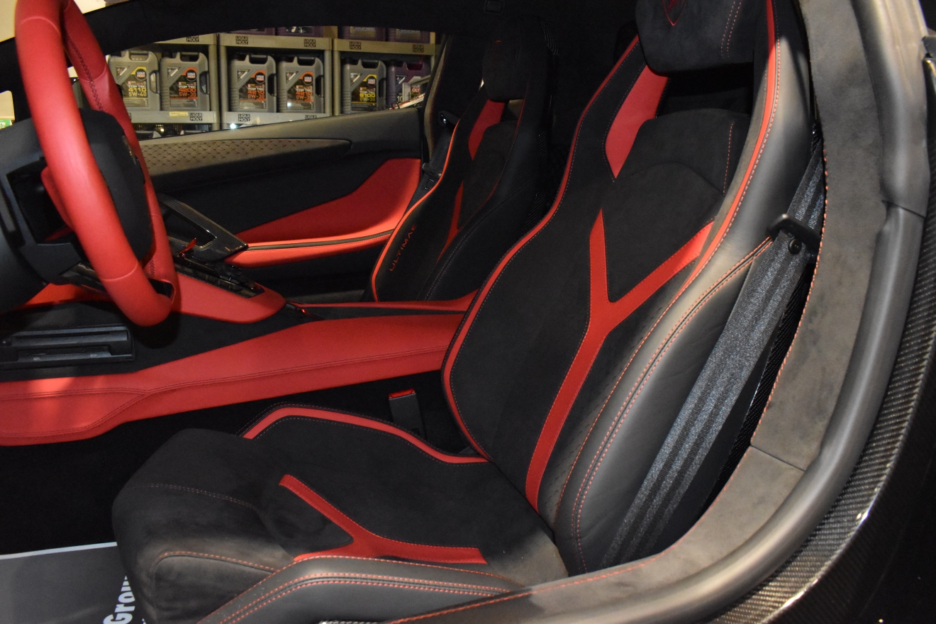 ランボルギーニ　アヴェンタドール　ウルティメ　世界限定350台　V12　LP780-4　ボンド大阪　ボンドカーズ　ボンドグループ