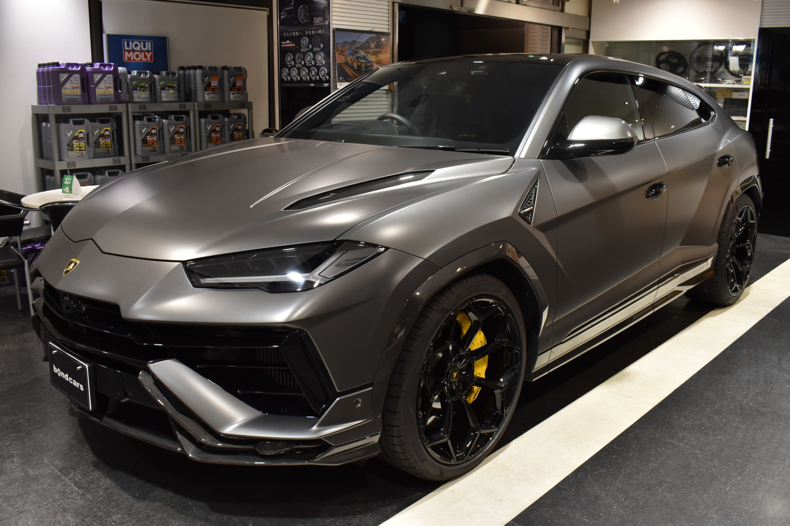 ウルス ペルフォルマンテ ステルスプロテクション B&Oサウンドシステム パノラマルーフ シートベンチレーション ヘッドアップディスプレイ TVチューナー