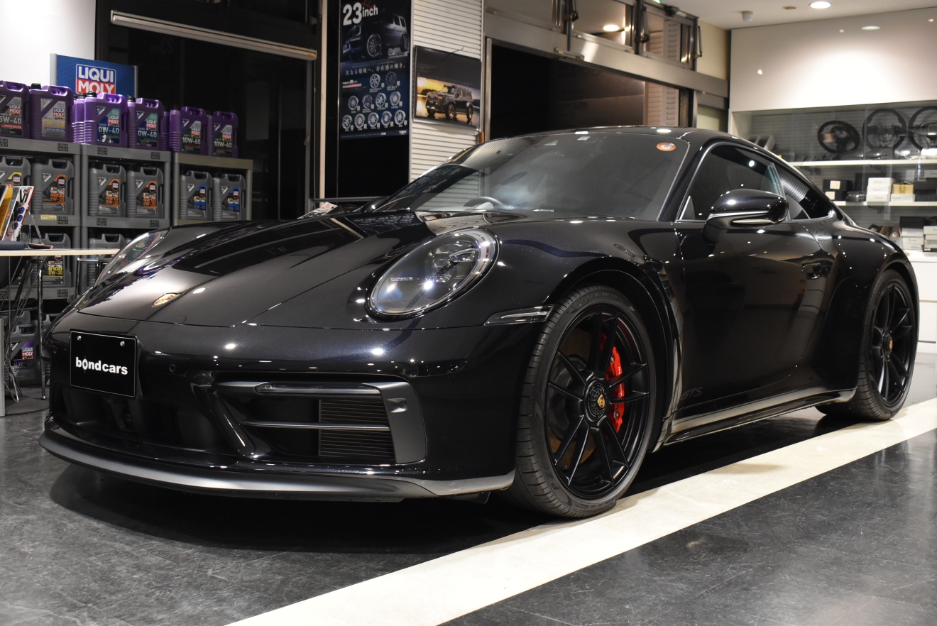 ポルシェ　911　992.1　GTS　ブルメスターオーディオ　ジェットブラック　レザーシート　ボンド大阪　ボンドカーズ　ボンドグループ