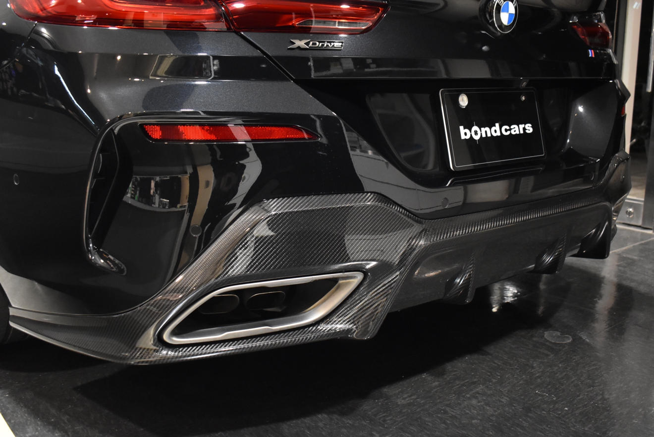 BMW　M850ⅰ　Xdrive　3Dデザイン　ローダウン　　カスタム車両　カーボンラッピング　bond大阪　bondカーズ　bondグループ