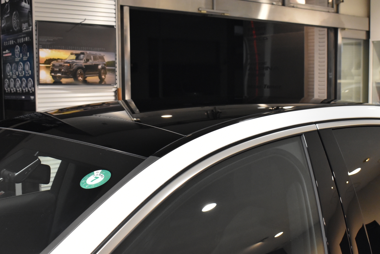 メルセデスベンツ　Eクラス　E300　AMGライン　レザーエクスクルーシブPKG　新着入庫車両　bond大阪　ボンドカーズ　ボンドグループ