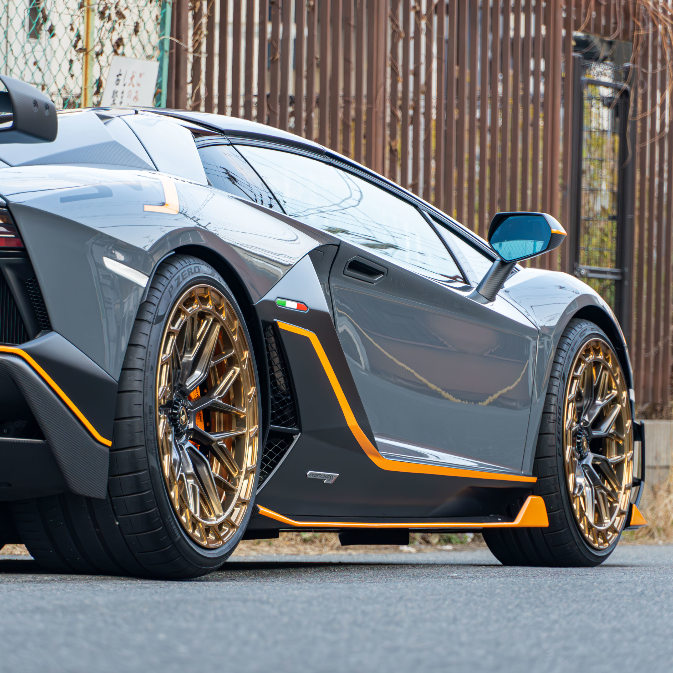 Lamborghini Aventador SVJ Roadster×BRADA Wheels×wrapping！！　ボンド大阪
