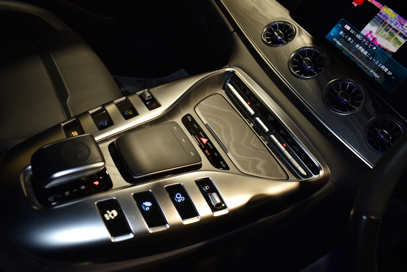 メルセデスAMG　GT53　４ドア　AMGダイナミックPKG　新着入庫車両　ボンド大阪　ボンドカーズ　ボンドグループ　
