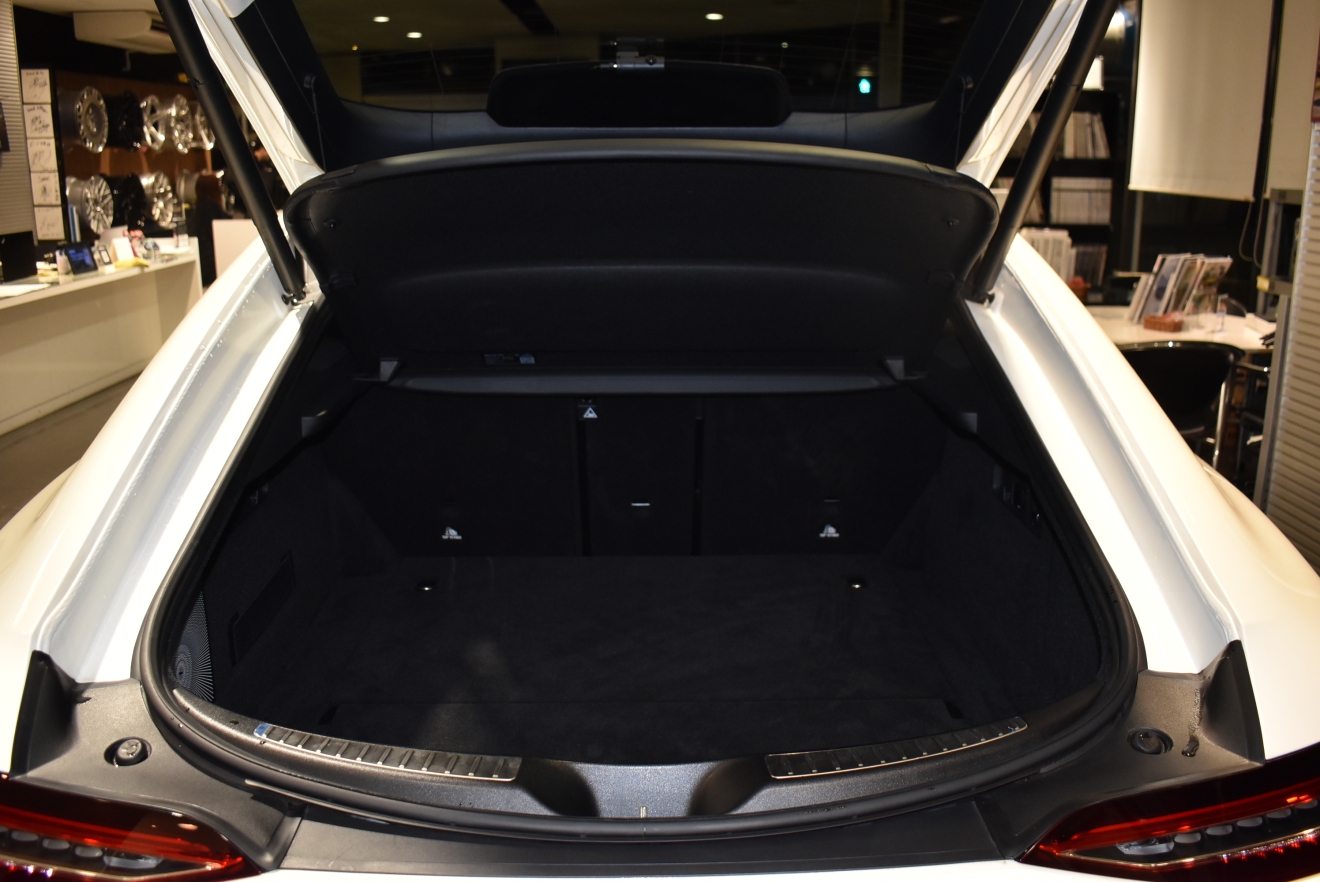 メルセデスAMG　GT53　４ドア　AMGダイナミックPKG　新着入庫車両　ボンド大阪　ボンドカーズ　ボンドグループ　