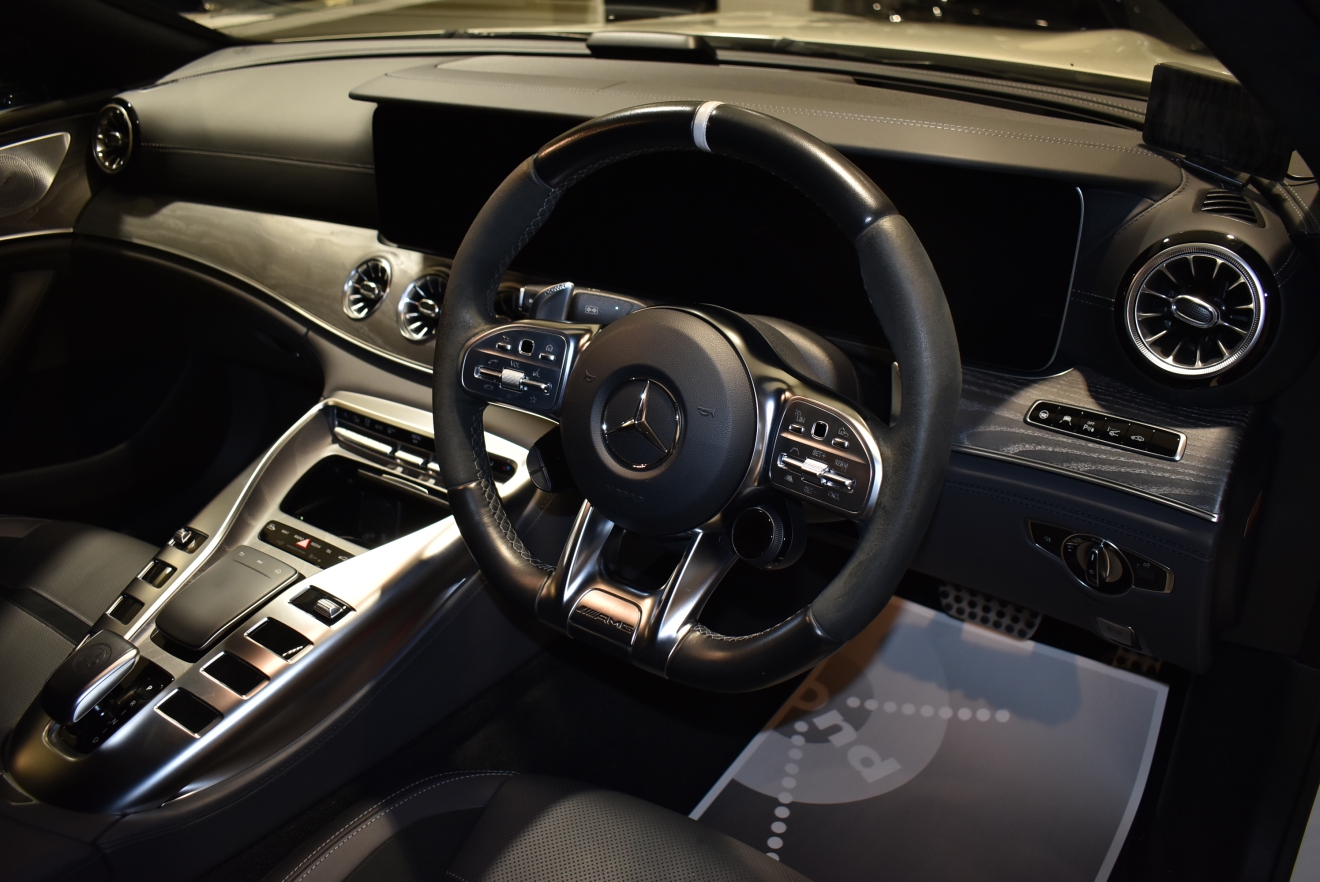 メルセデスAMG　GT53　４ドア　AMGダイナミックPKG　新着入庫車両　ボンド大阪　ボンドカーズ　ボンドグループ　