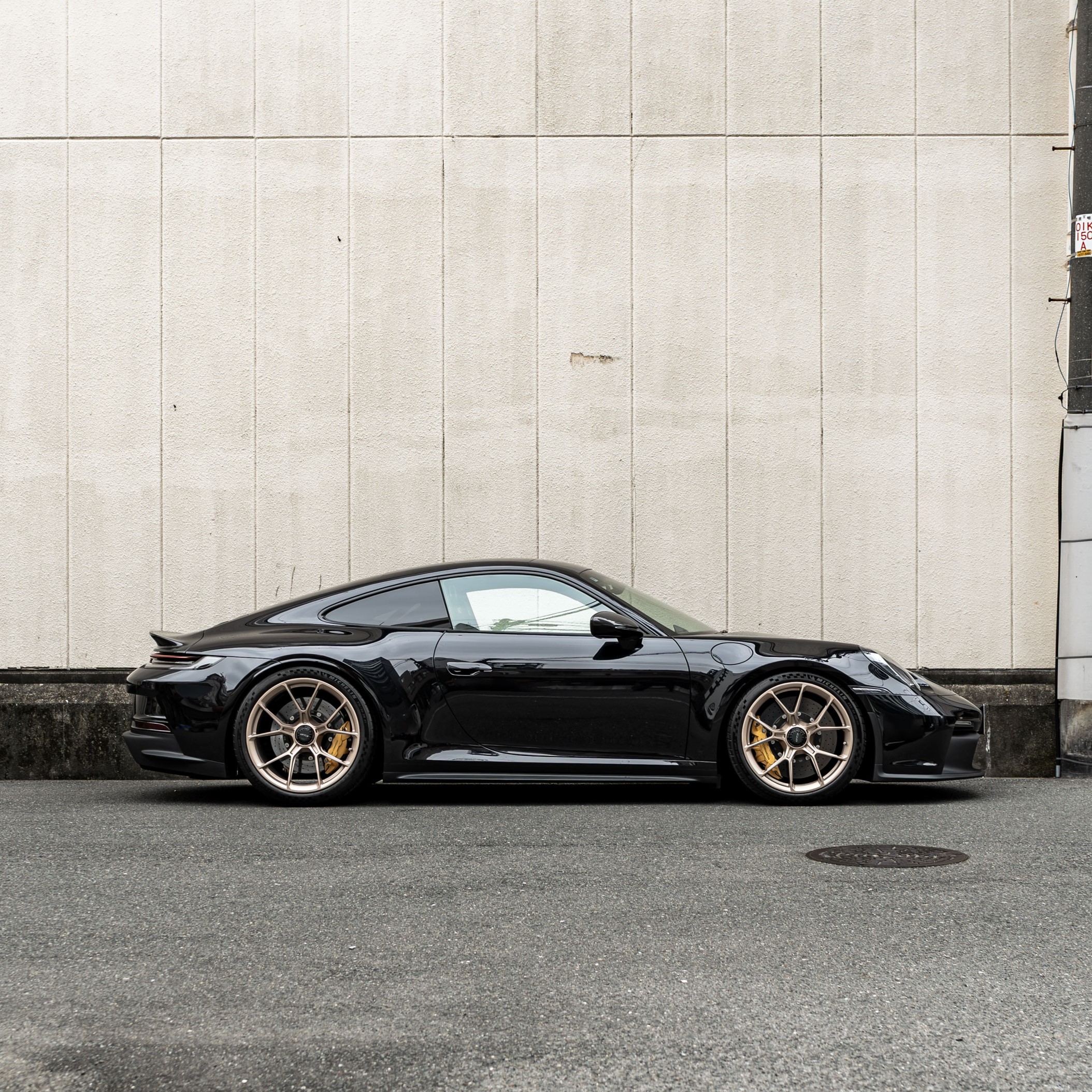 ポルシェ 992 GT3 リアウィング取り外し