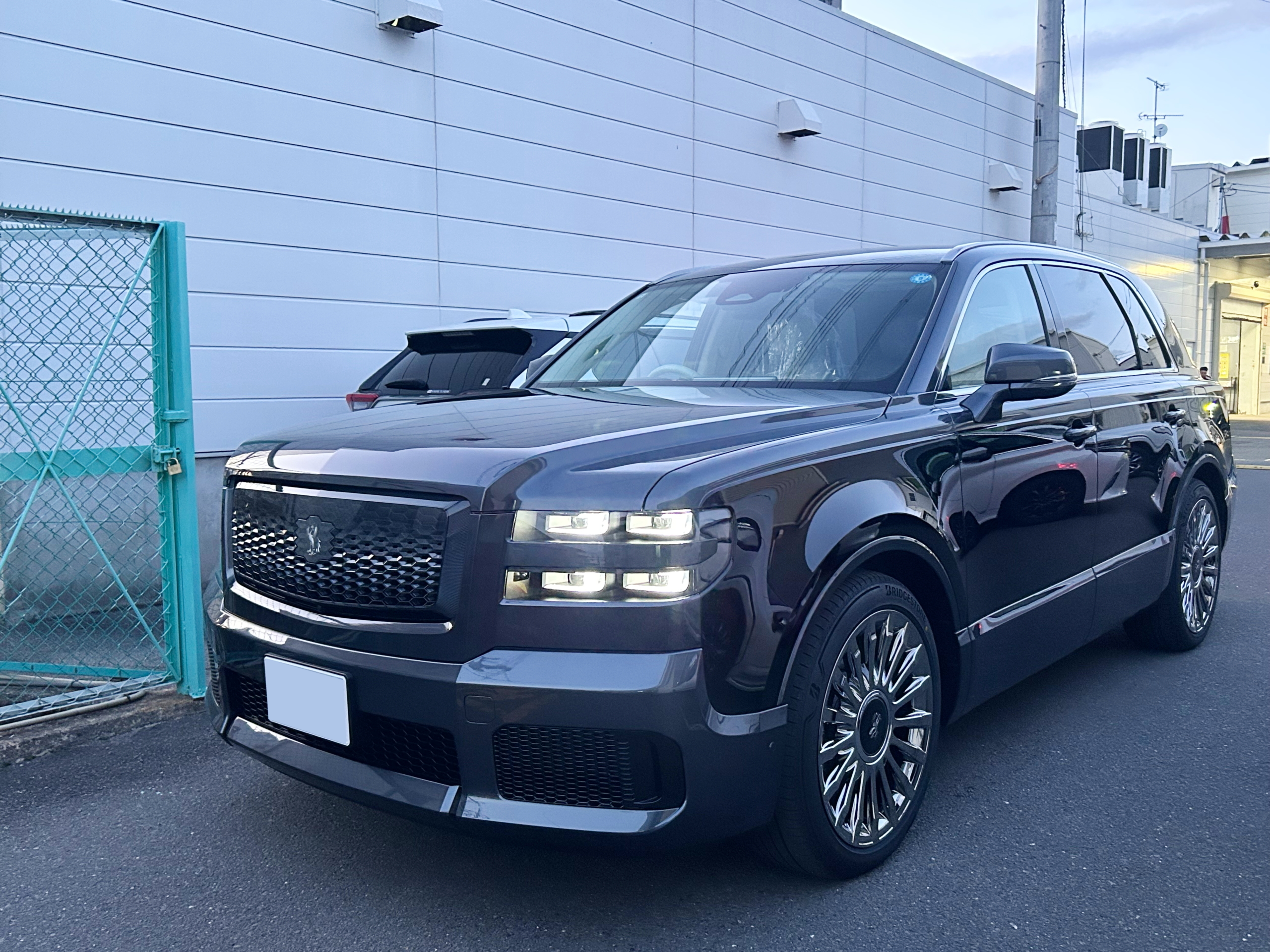 センチュリーSUV　マット　プロテクション　カスタム