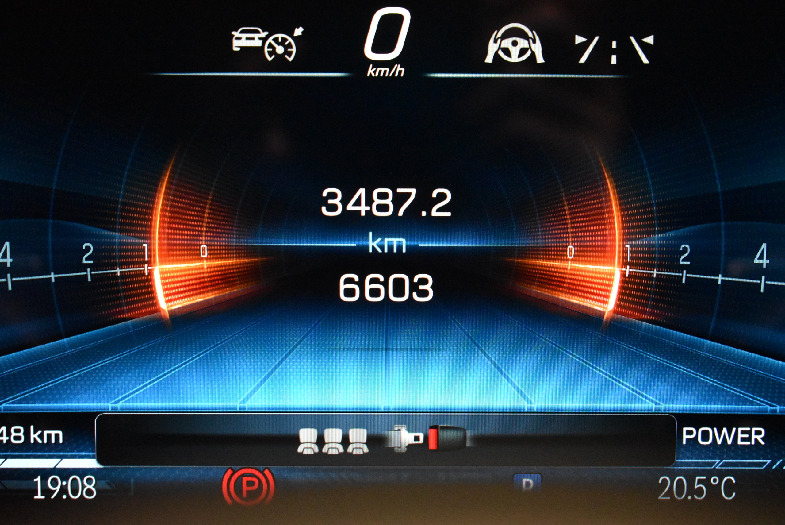 AMG GT53 4Dクーペ AMGダイナミックパッケージ サンルーフ フルレザー仕様(ダイヤモンドステッチ入り) スペクトラルブルーマグノ