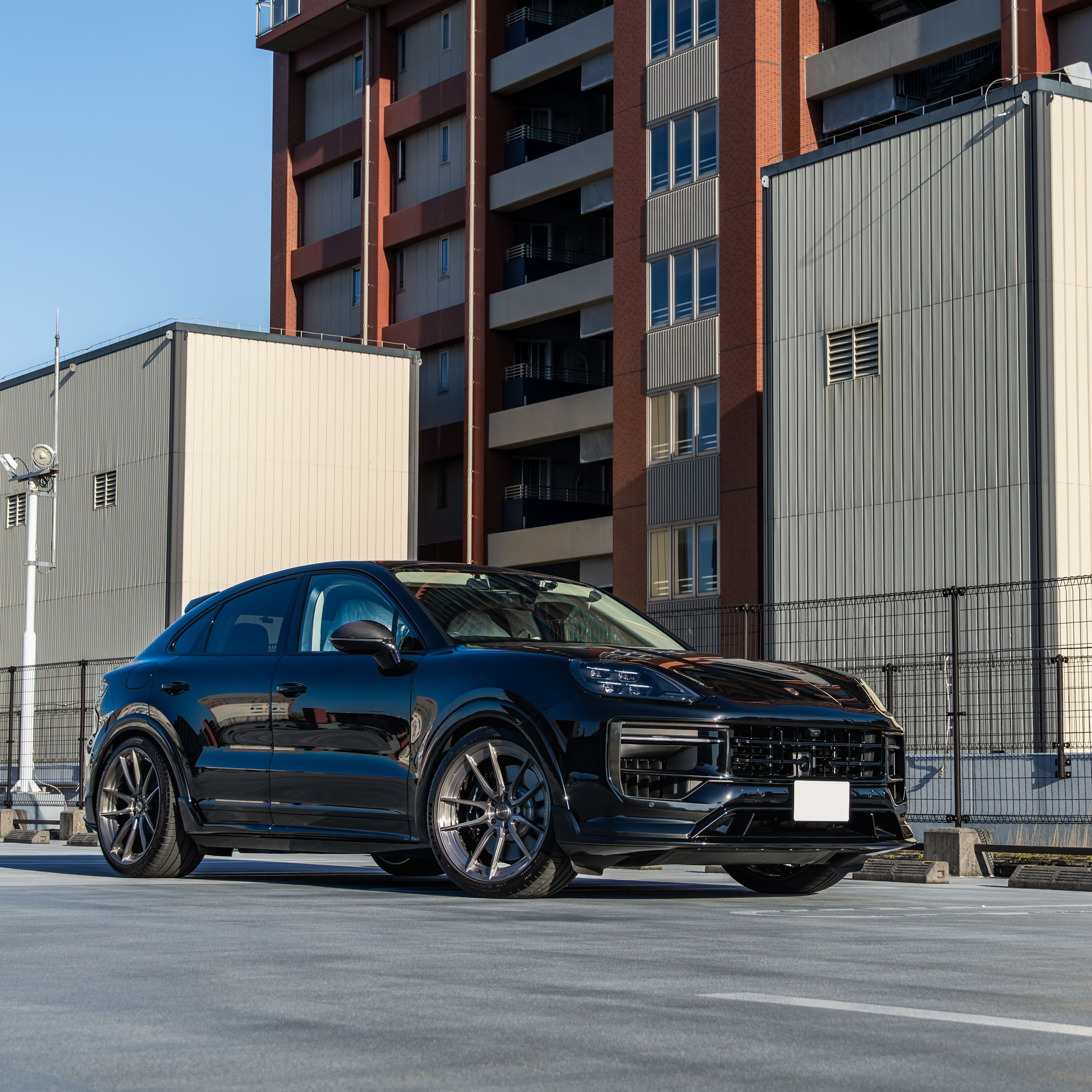ポルシェ　E3.2 新型　カイエン GTS テックアート TechArt カスタム