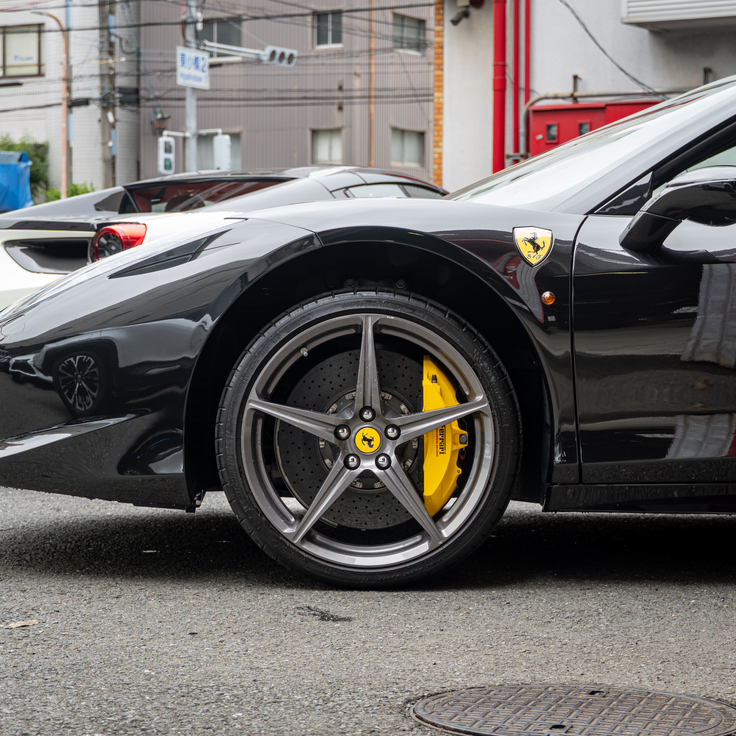 Ferrari 458 Spider×ROBERUTAリフター　ボンド大阪