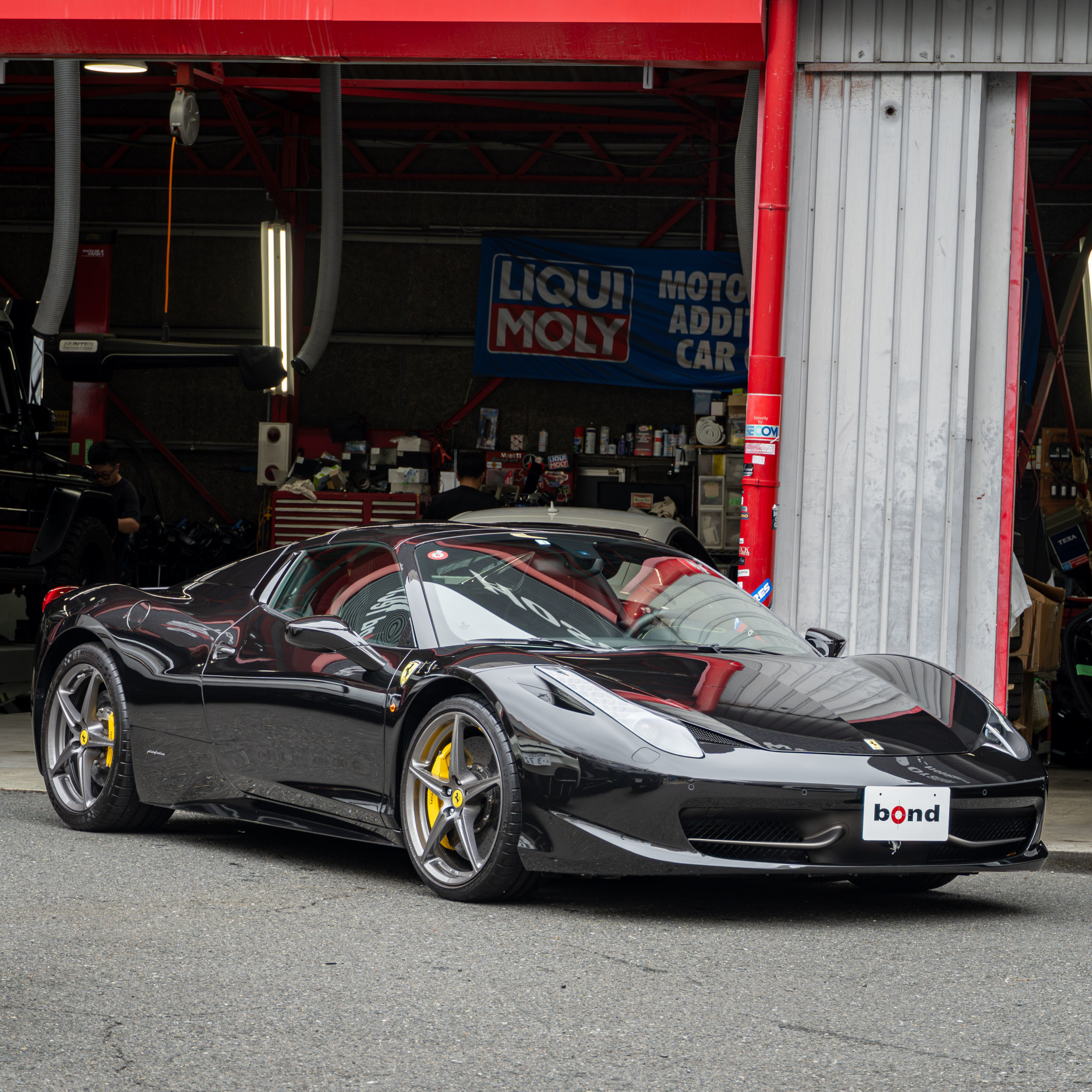 Ferrari 458 Spider×ROBERUTAリフター　ボンド大阪