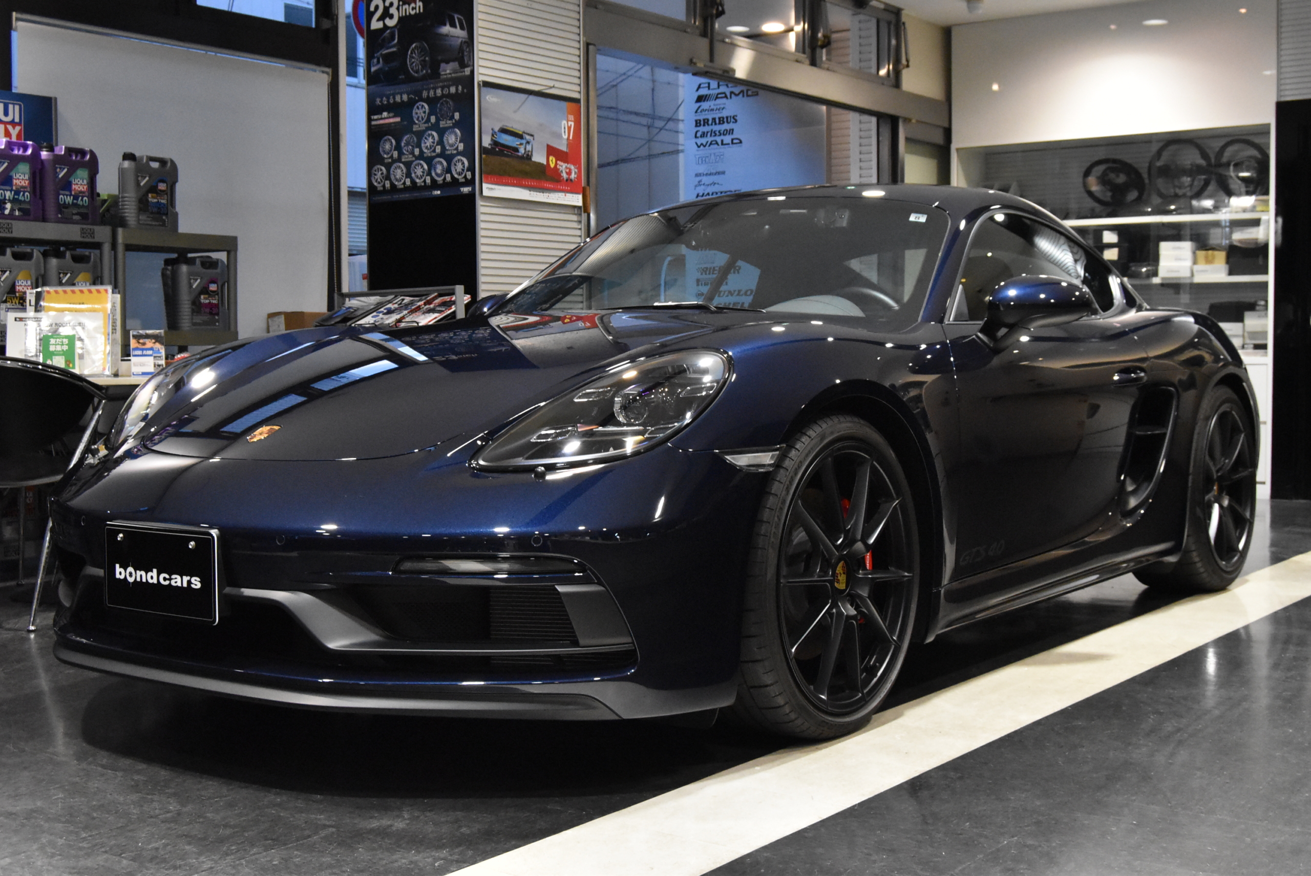 718ケイマン GTS 4.0 パワーステアリングプラス GTスポーツステアリング オートエアコン シートヒーター スモーカーパッケージ フロアマット カーボンインテリアPKG LEDヘッドライト(PDLS+) グレートップウィンドウスクリーン レーンチェンジアシスト
