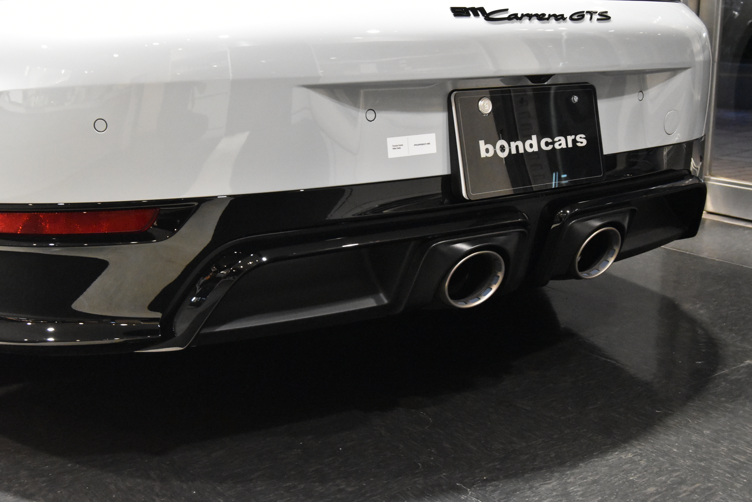 992.2カレラGTSカブリオレ アイスグレーM スポーツシート(14Way) ベンチレーション エクステリアPKG フロントリフト スポーツテールパイプ イルミドアシルガード BOSEサラウンド